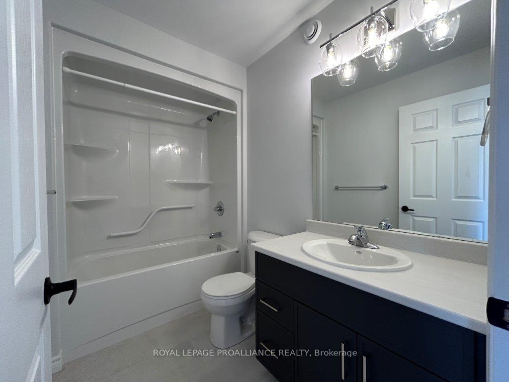 Photo 14 of 26 Riverstone Way, Belleville, Thurlow Ward — HOMEH