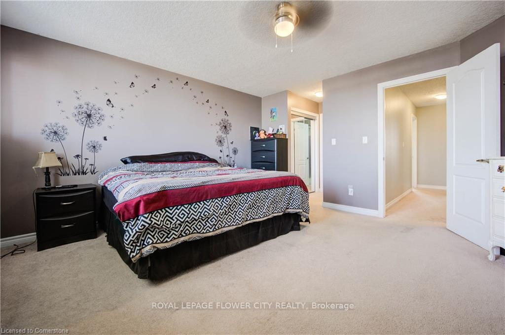 Photo 25 of 187 Huck Crescent, Kitchener — HOMEH