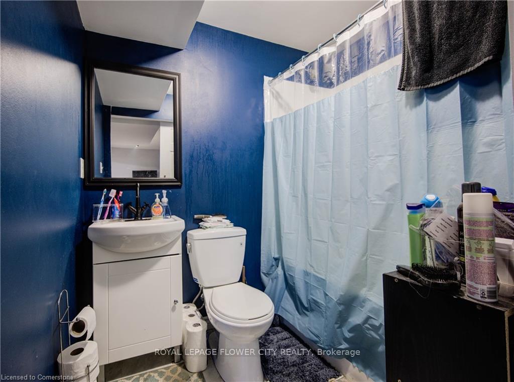 Photo 33 of 187 Huck Crescent, Kitchener — HOMEH