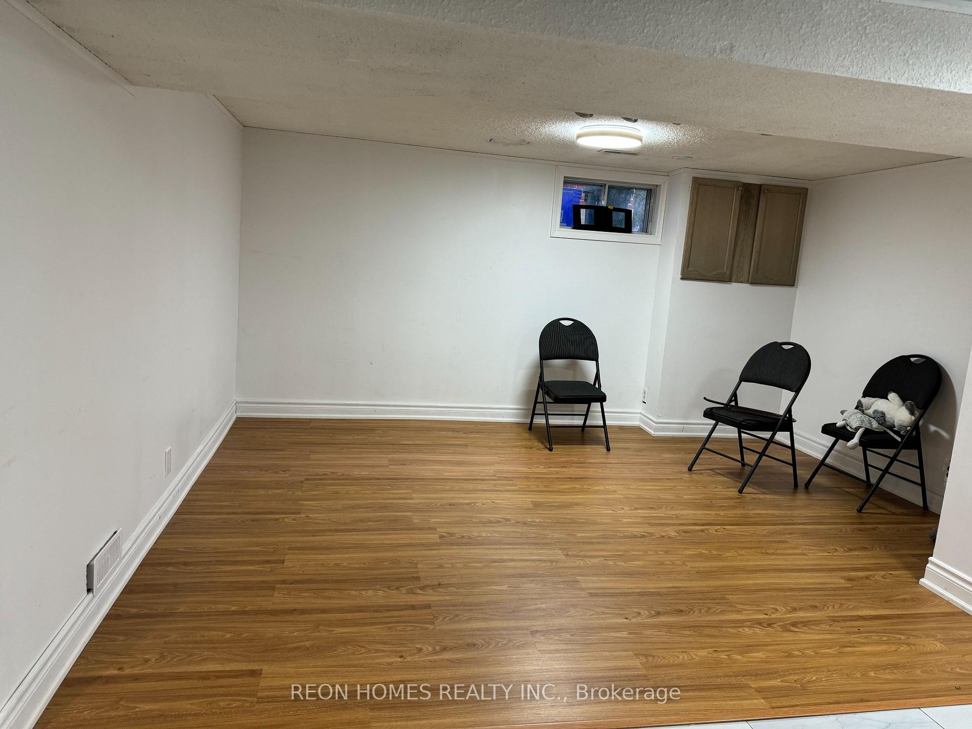 Photo 13 of Unit (Bsmt), 160 Highland Avenue, Oshawa, Central — HOMEH
