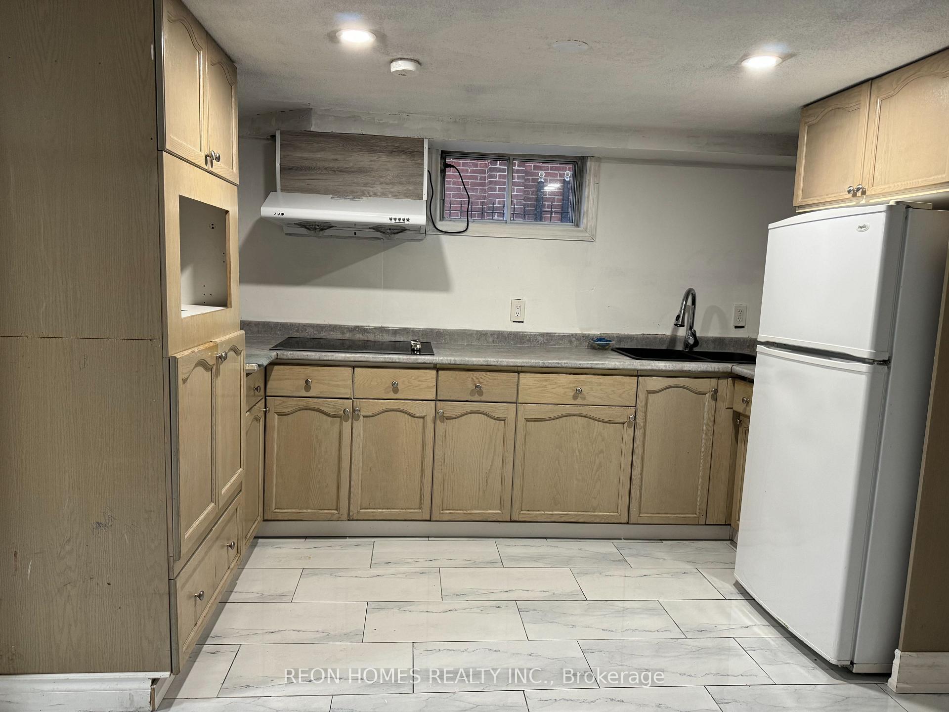 Photo 8 of Unit (Bsmt), 160 Highland Avenue, Oshawa, Central — HOMEH