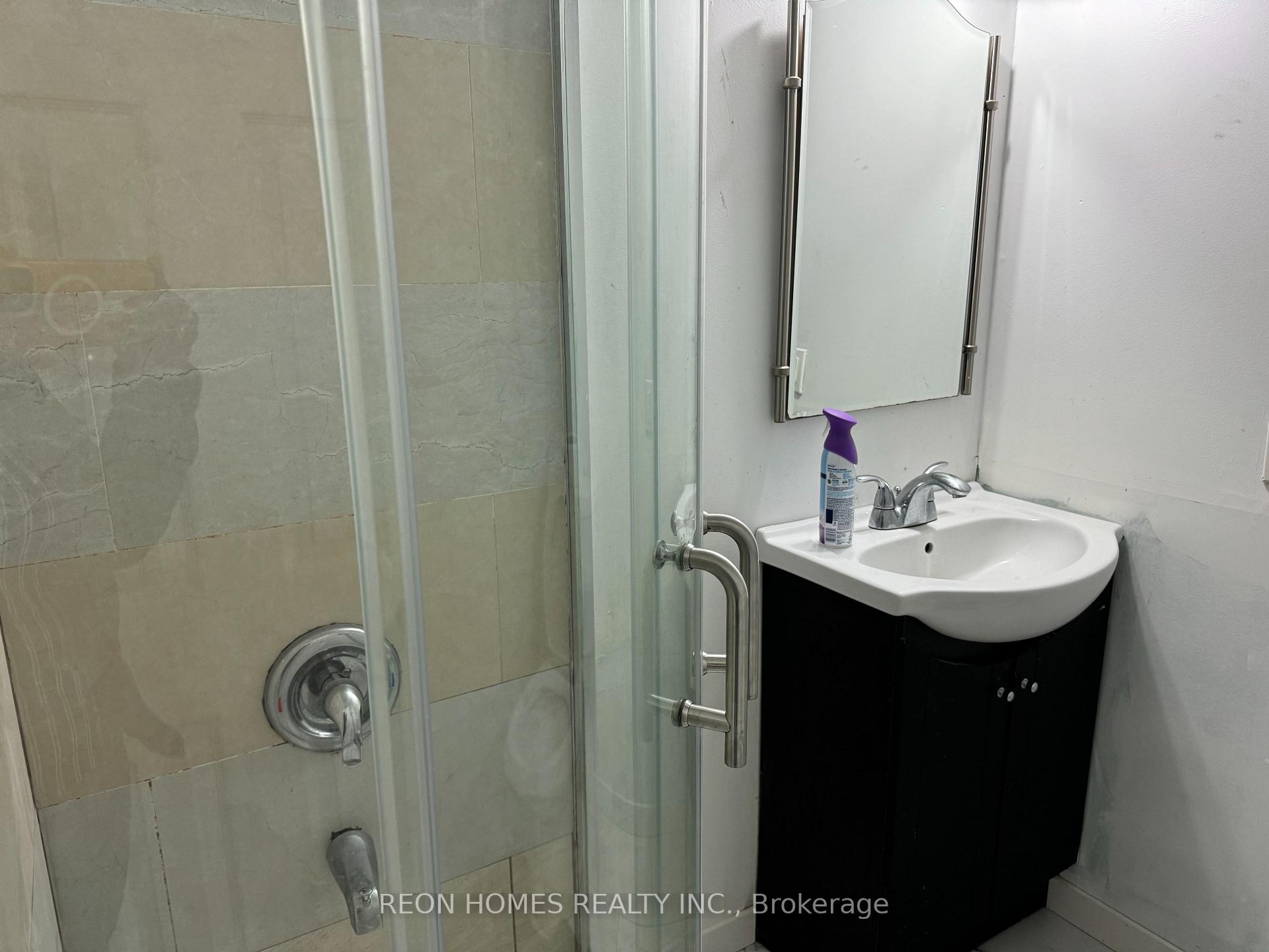 Photo 9 of Unit (Bsmt), 160 Highland Avenue, Oshawa, Central — HOMEH