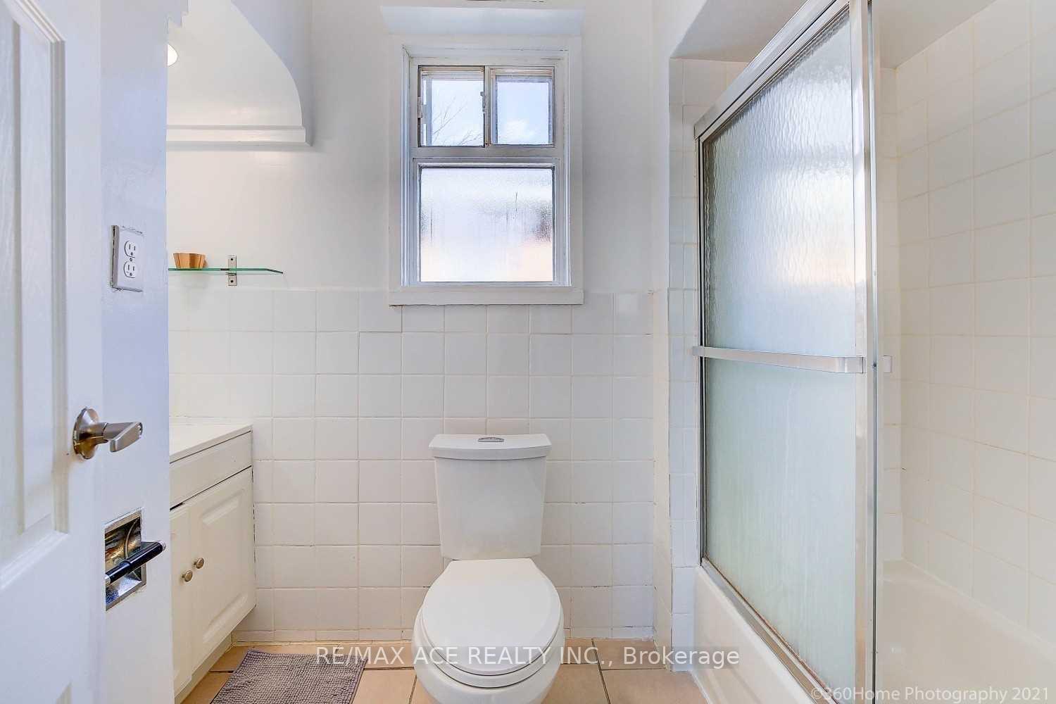 Photo 4 of Unit Main, 100 Amsterdam Avenue, Toronto, O'Connor-Parkview — HOMEH