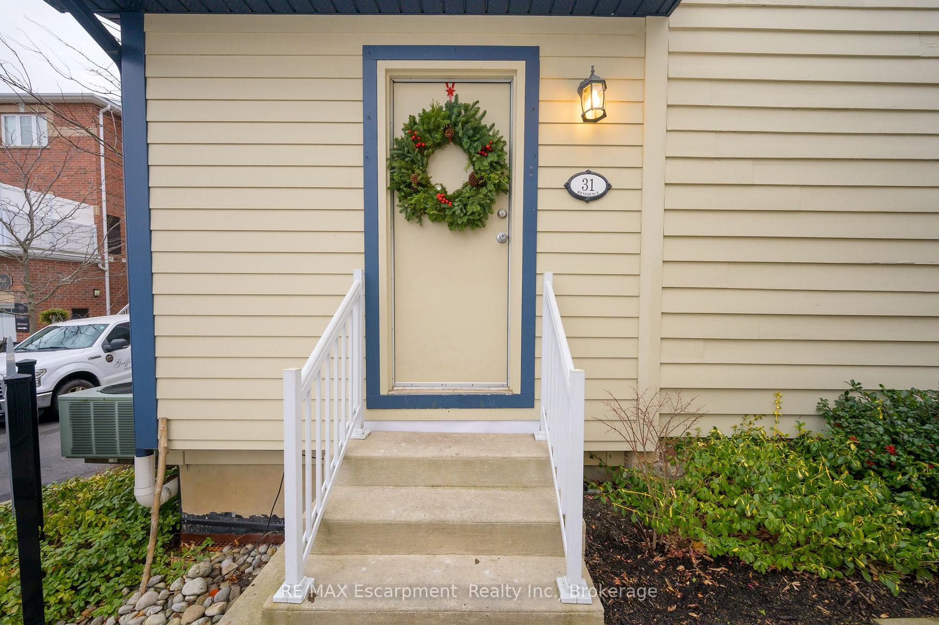 Photo 1 of Unit Upper, 31 Main Street S, Hamilton, Waterdown — HOMEH