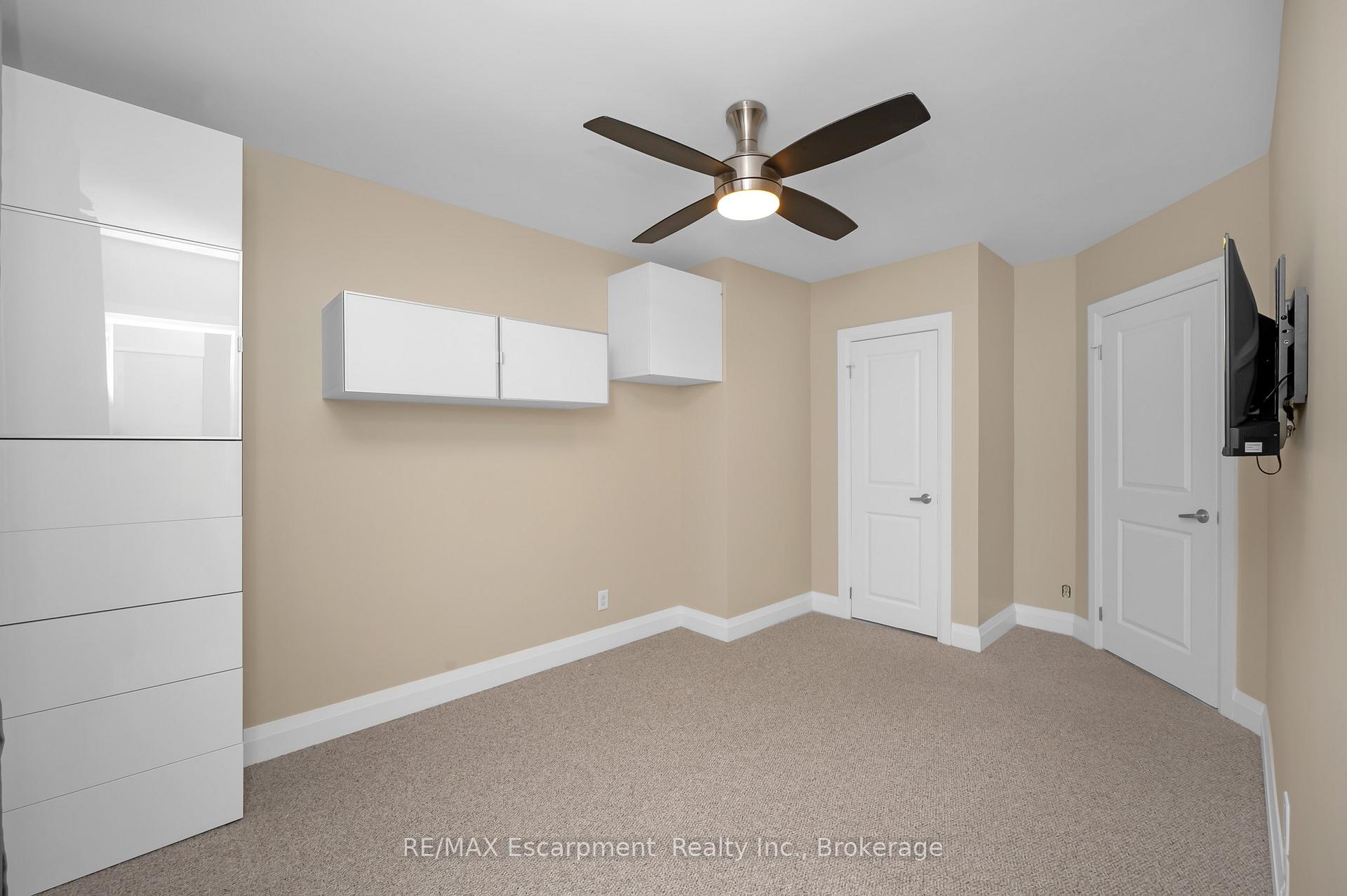 Photo 3 of Unit Upper, 31 Main Street S, Hamilton, Waterdown — HOMEH