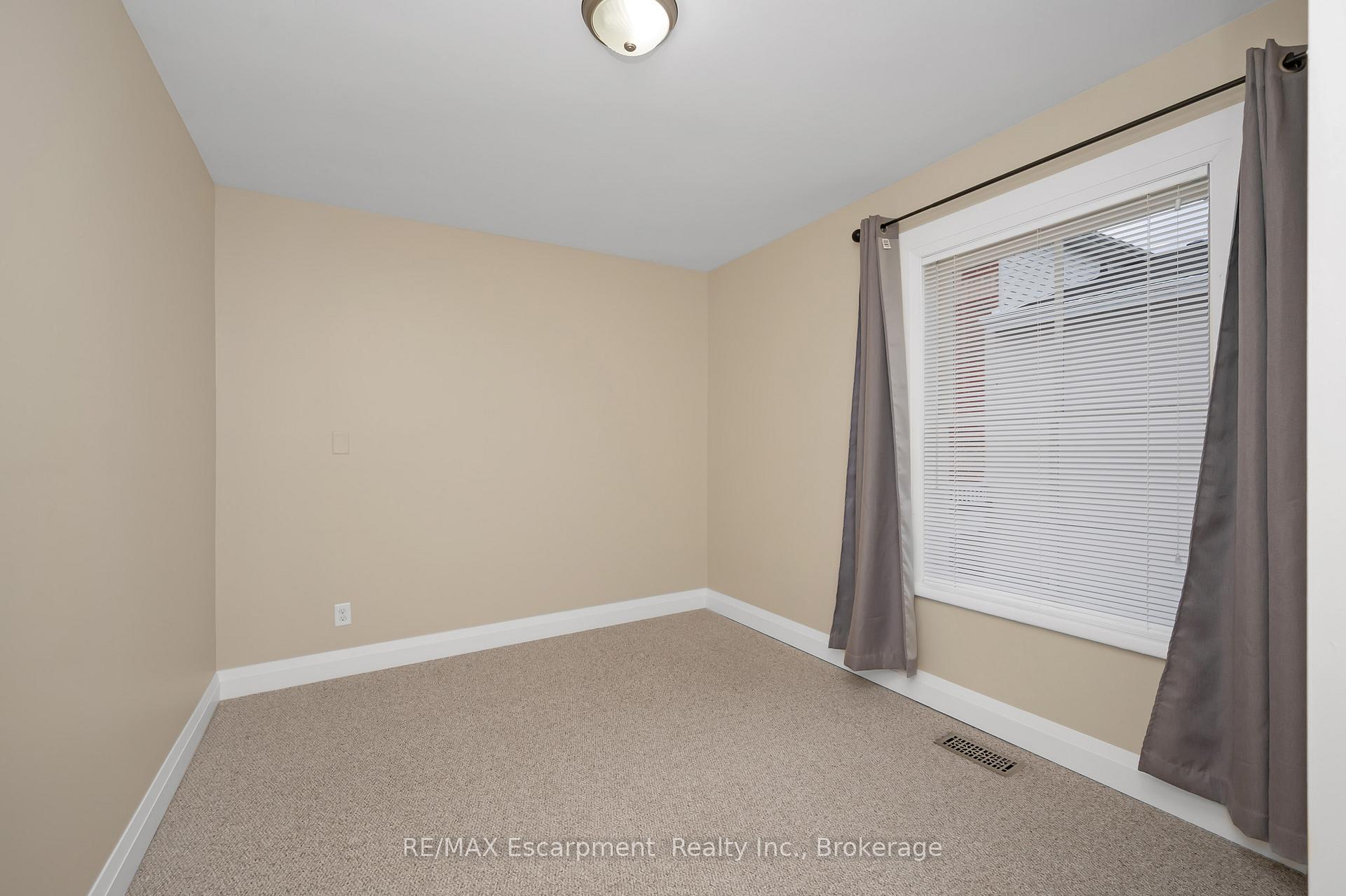 Photo 15 of Unit Upper, 31 Main Street S, Hamilton, Waterdown — HOMEH