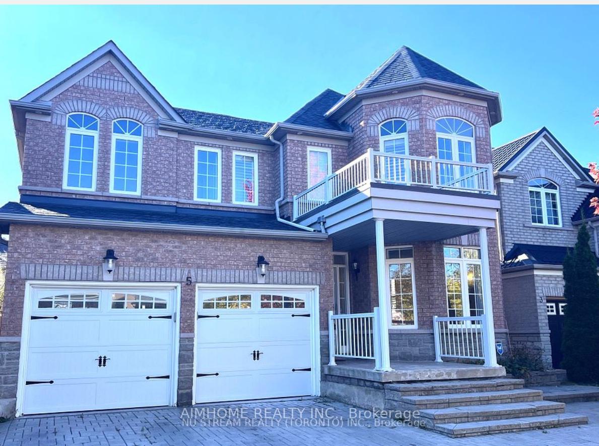 Front of Unit #1, 5 Victoria Wood Avenue