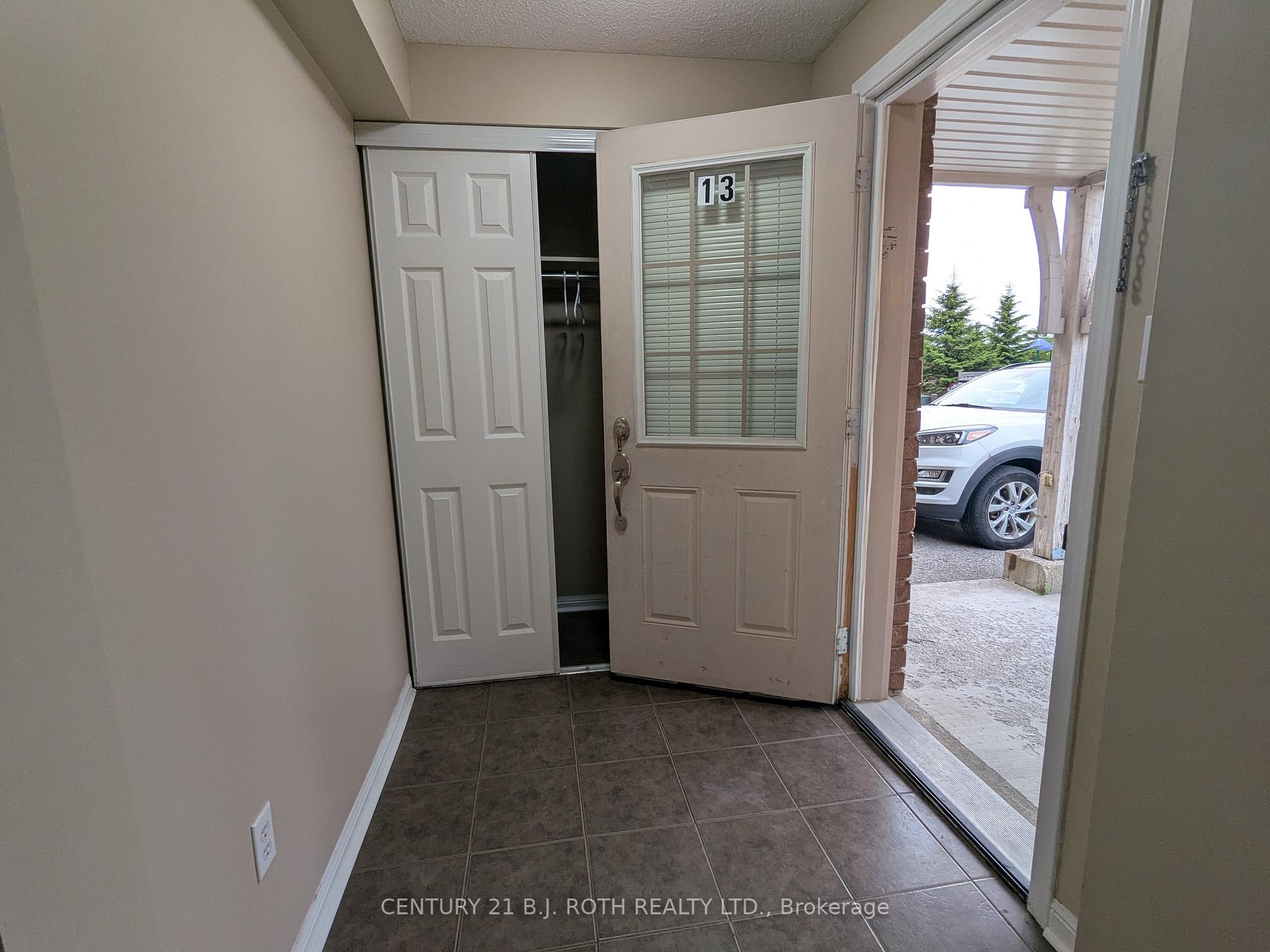 Photo 2 of Unit 13, 175 Stanley Street, Barrie, East Bayfield — HOMEH