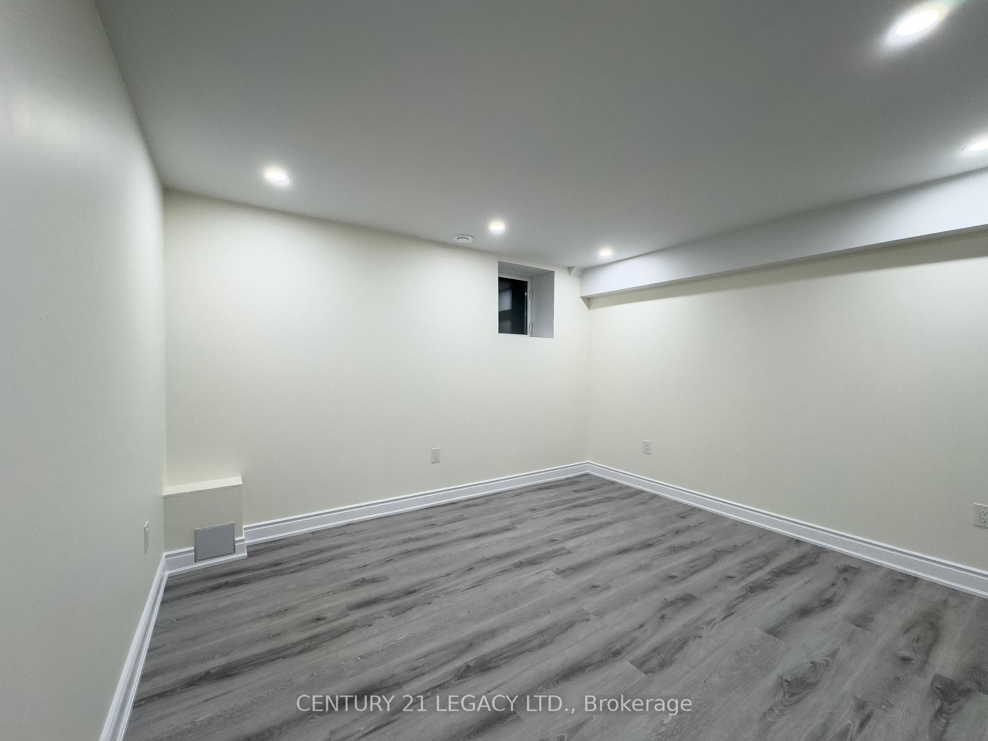 Photo 8 of Unit BSMT, 189 Cranbrook Crescent S, Vaughan, Kleinburg — HOMEH