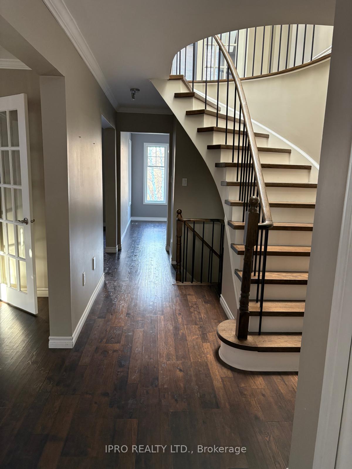 Photo 4 of Unit MAIN & 2ND, 441 Prestwick Drive, Oshawa, McLaughlin — HOMEH