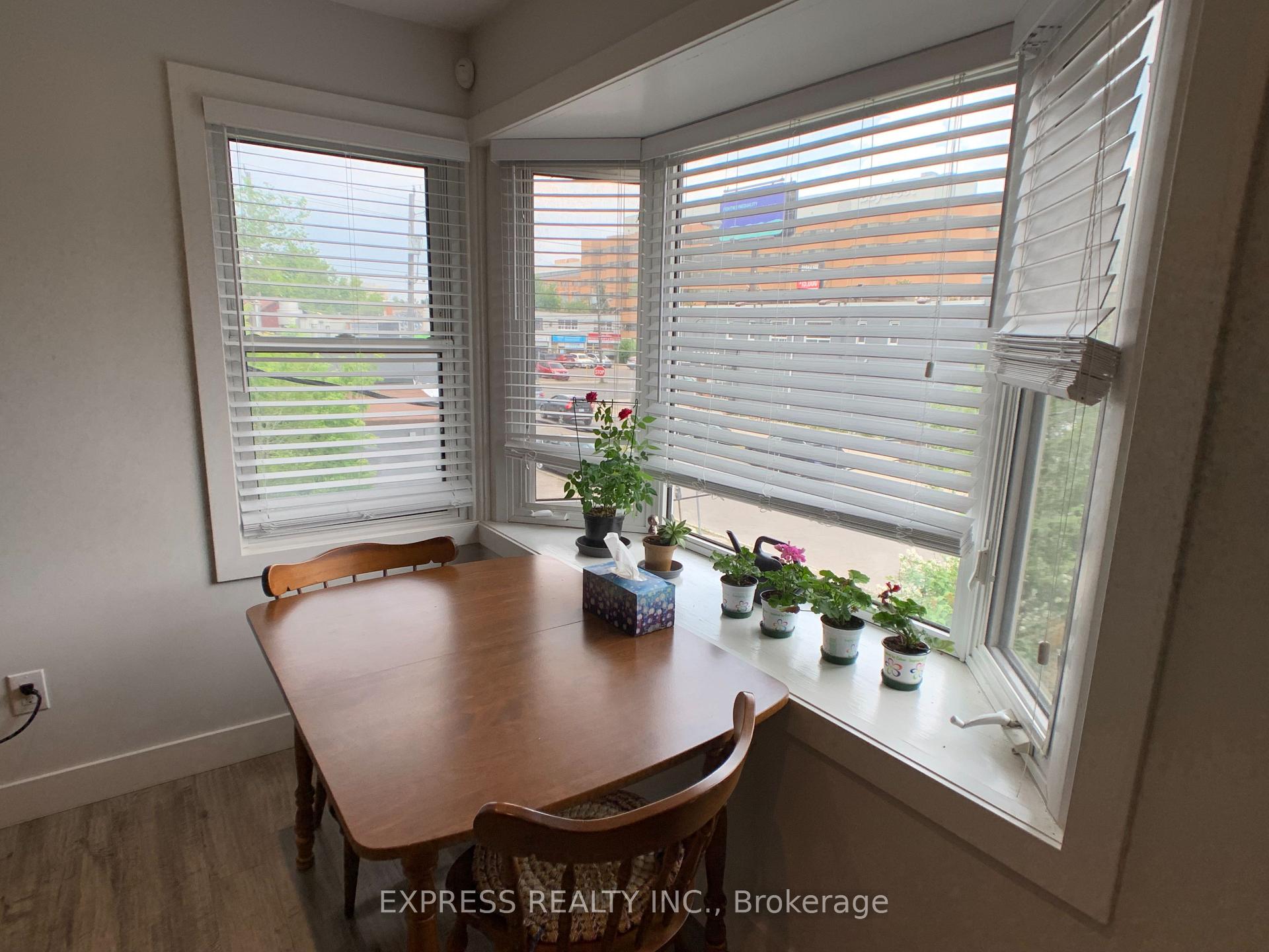 Photo 19 of Unit 2, 601 Old Orchard Grove, Toronto, Bedford Park-Nortown — HOMEH