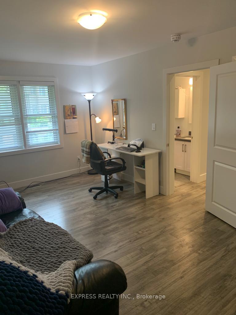 Photo 11 of Unit 2, 601 Old Orchard Grove, Toronto, Bedford Park-Nortown — HOMEH