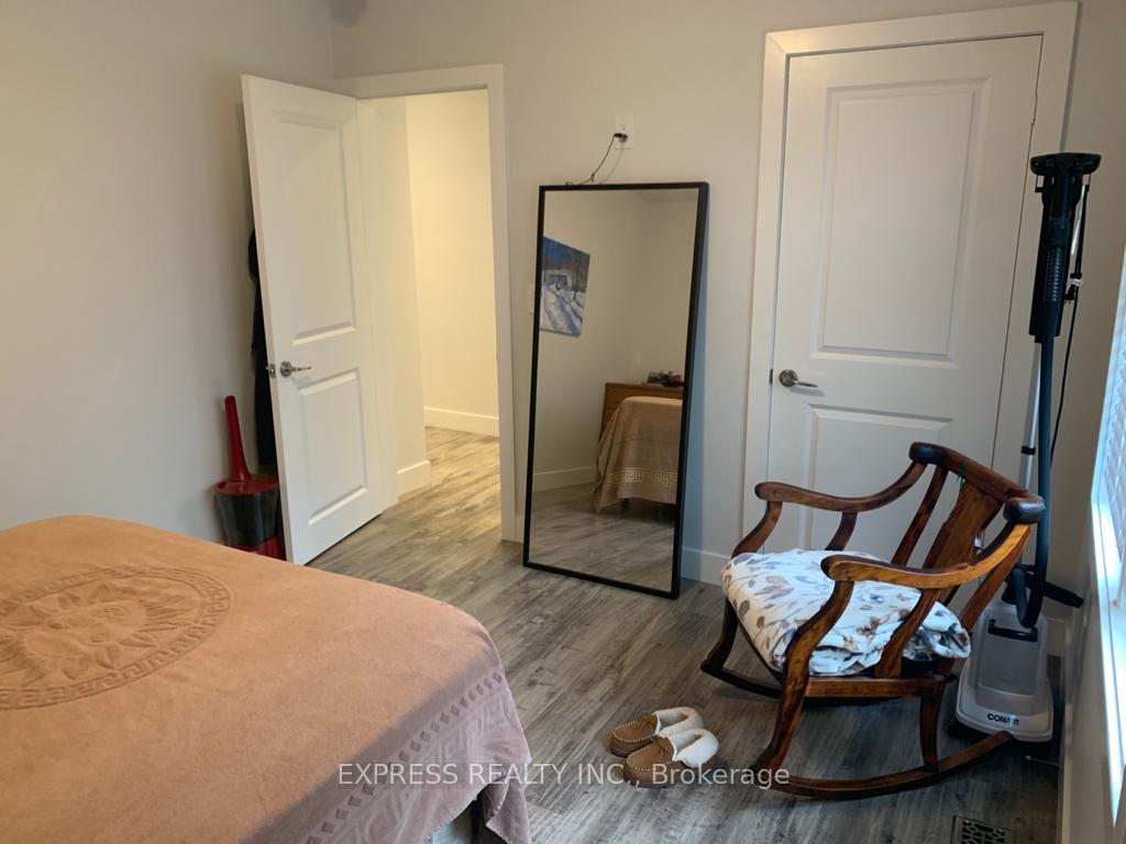 Photo 4 of Unit 2, 601 Old Orchard Grove, Toronto, Bedford Park-Nortown — HOMEH