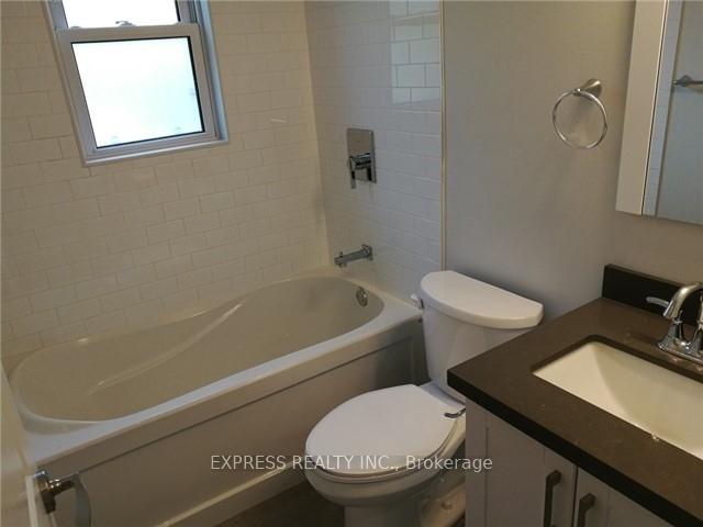 Photo 6 of Unit 2, 601 Old Orchard Grove, Toronto, Bedford Park-Nortown — HOMEH