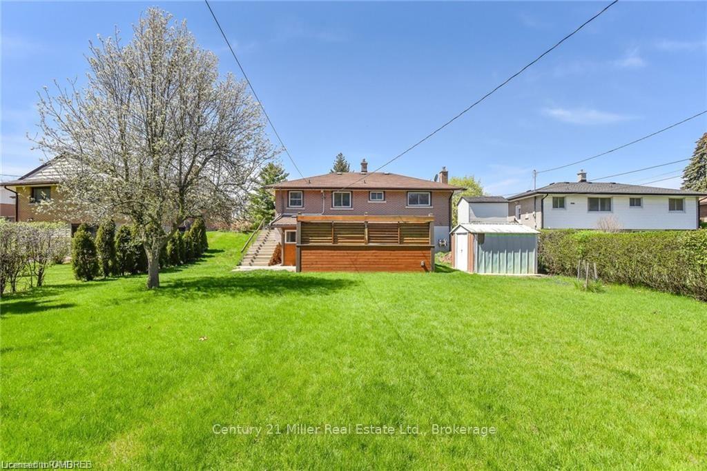 Photo 14 of 1801 Biscayne Drive E, Cambridge — HOMEH