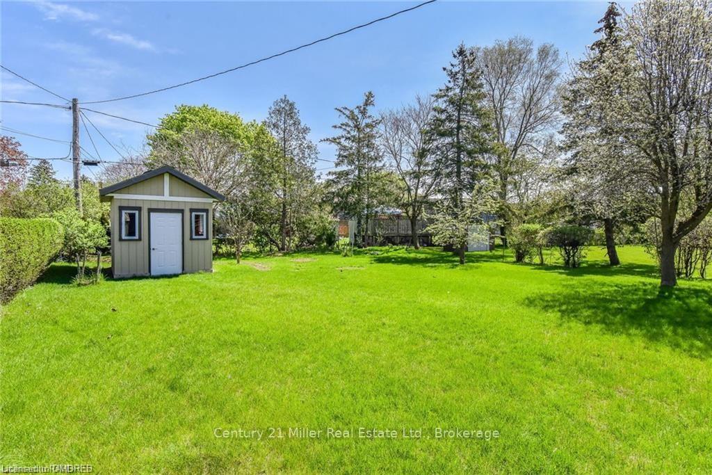 Photo 16 of 1801 Biscayne Drive E, Cambridge — HOMEH