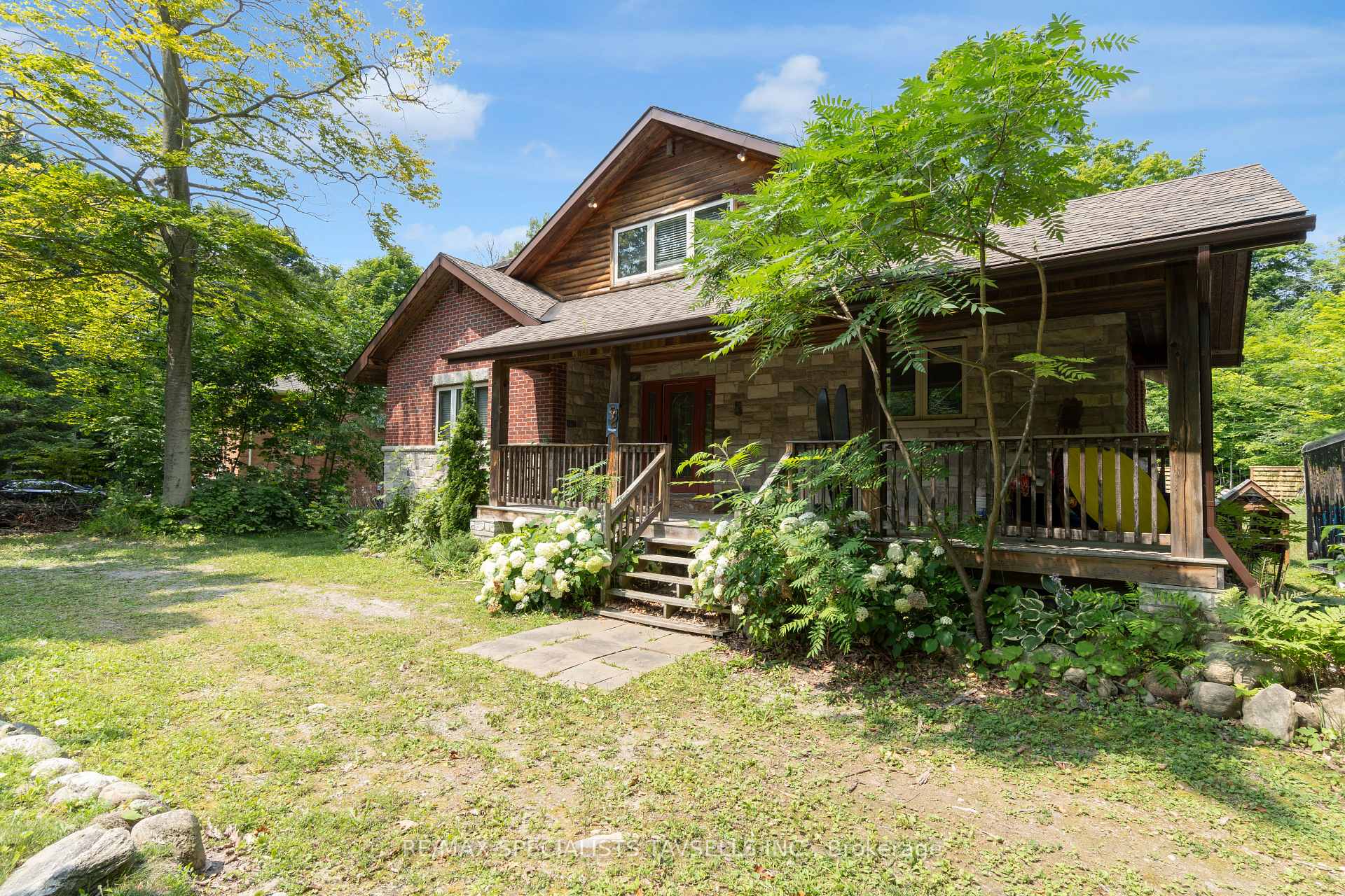 Photo 9 of 18 Lakeland Drive, Tiny, Rural Tiny — HOMEH