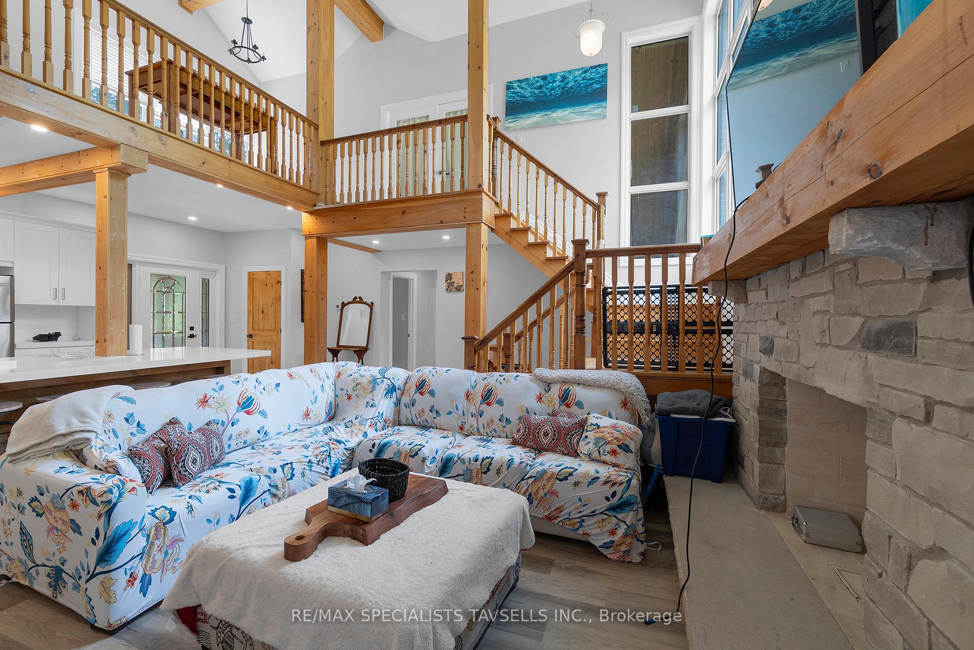 Photo 5 of 18 Lakeland Drive, Tiny, Rural Tiny — HOMEH