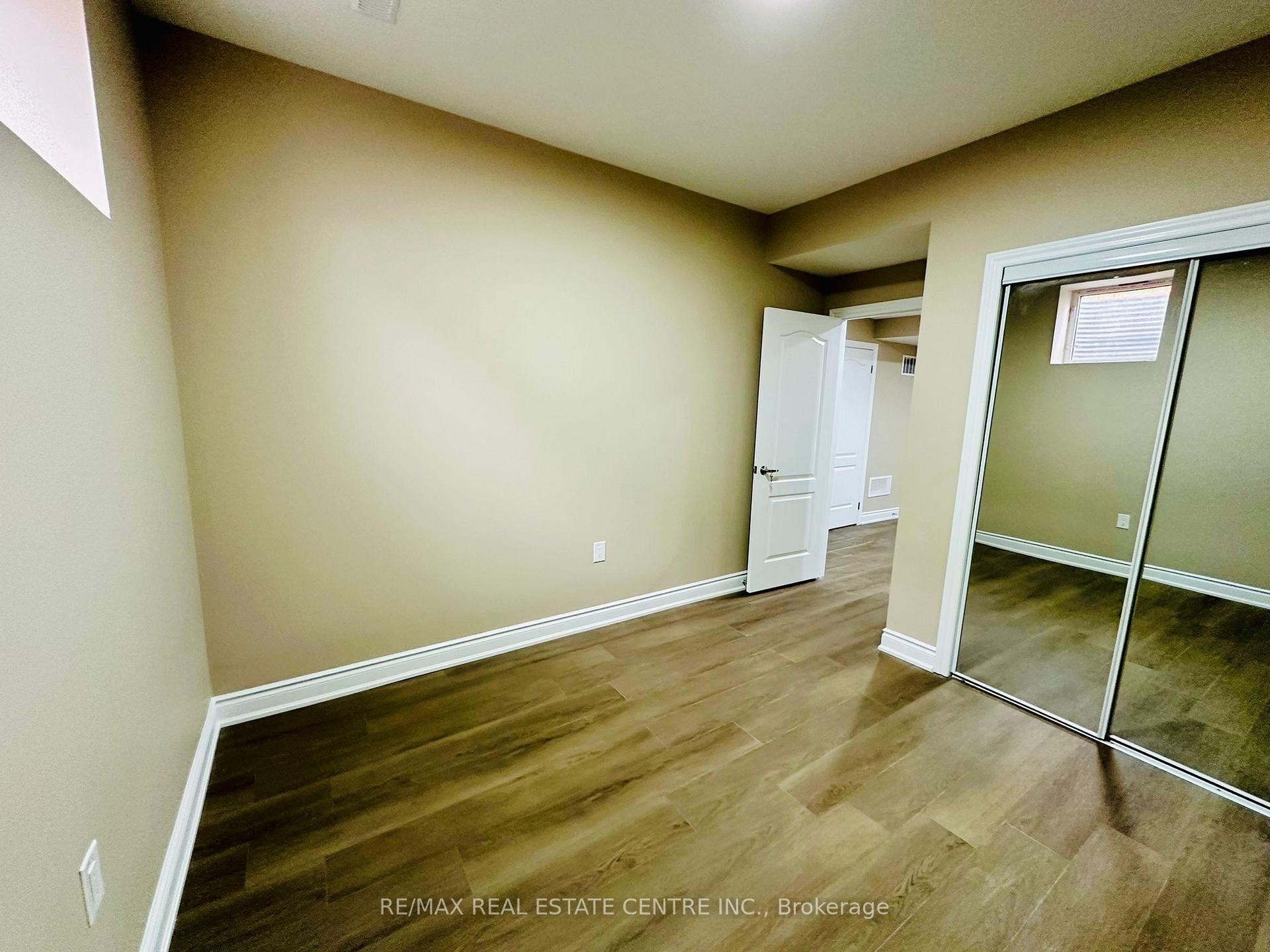 Photo 6 of 3 Elverton Crescent, Brampton, Northwest Brampton — HOMEH