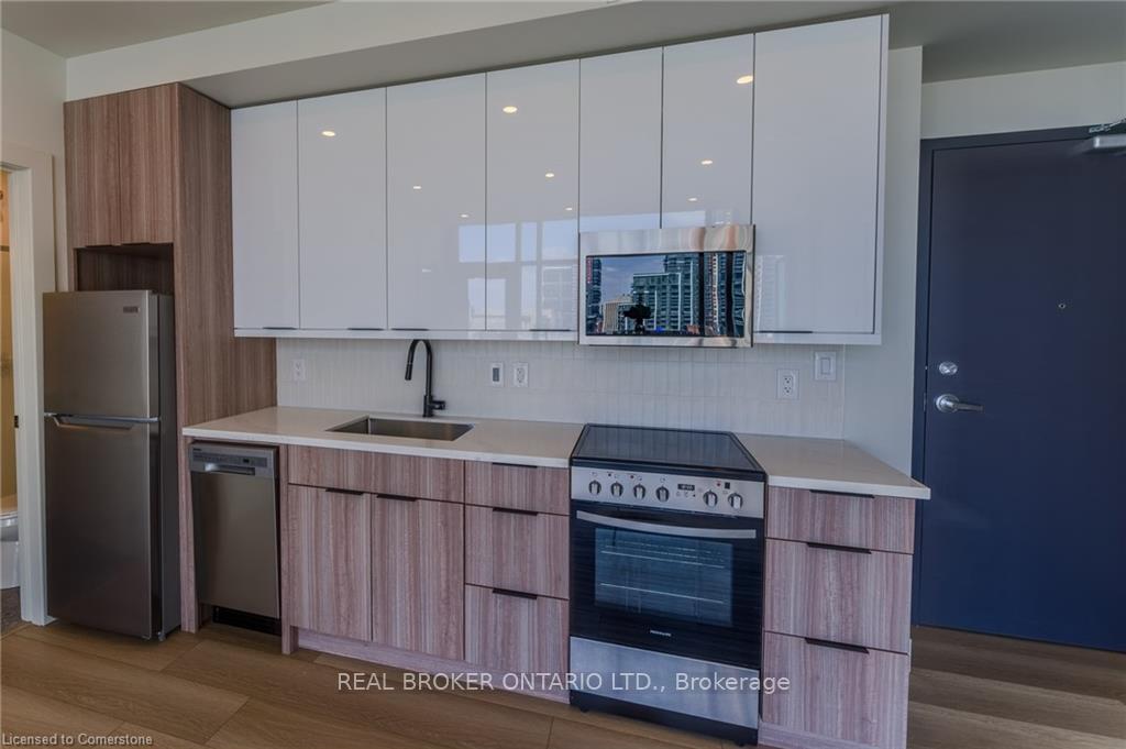 Photo 2 of Unit 702, 24 Augusta Street, Hamilton, Corktown — HOMEH