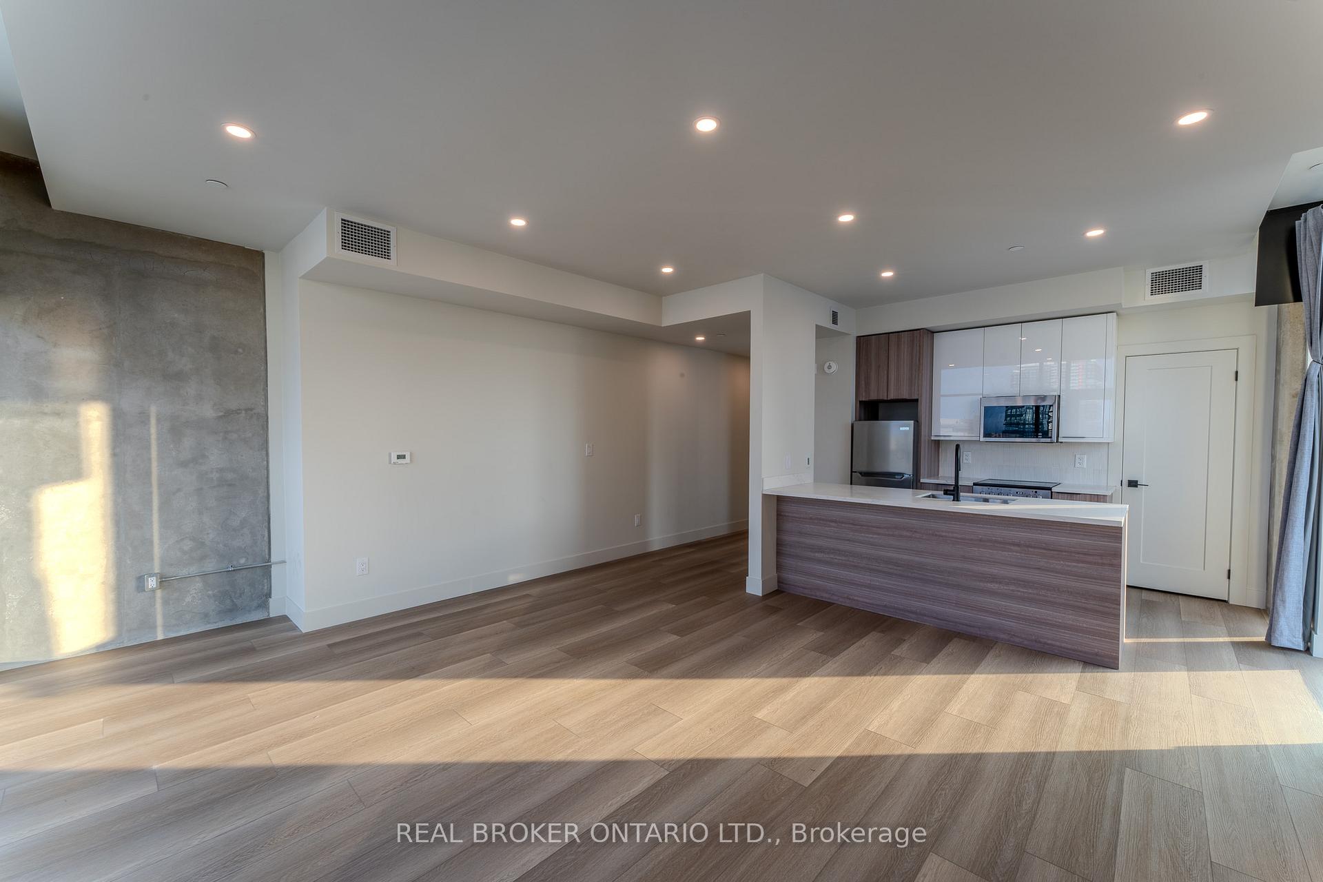 Photo 10 of Unit 601, 24 Augusta Street, Hamilton, Corktown — HOMEH