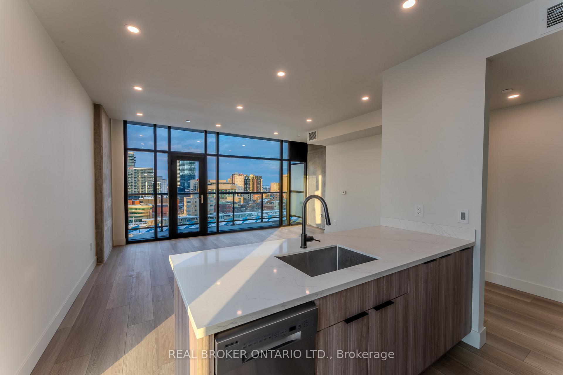 Photo 2 of Unit 601, 24 Augusta Street, Hamilton, Corktown — HOMEH