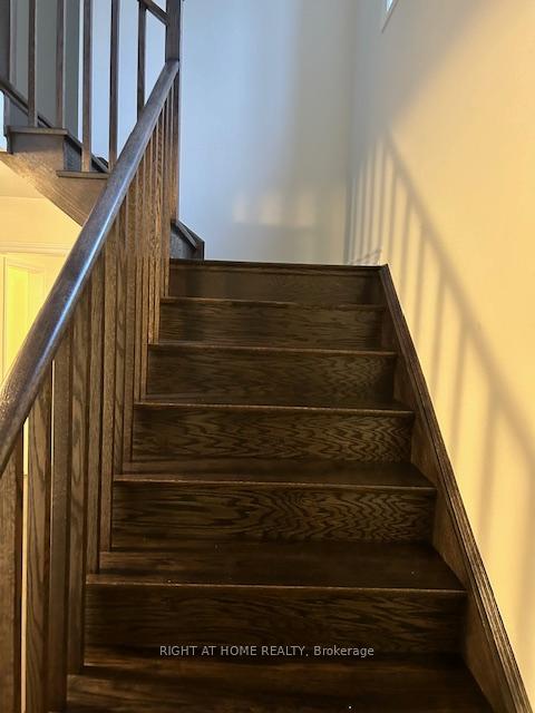 Photo 17 of 32 Blick Crescent, Aurora, Bayview Northeast — HOMEH