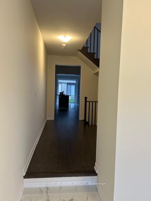 Photo 7 of 32 Blick Crescent, Aurora, Bayview Northeast — HOMEH