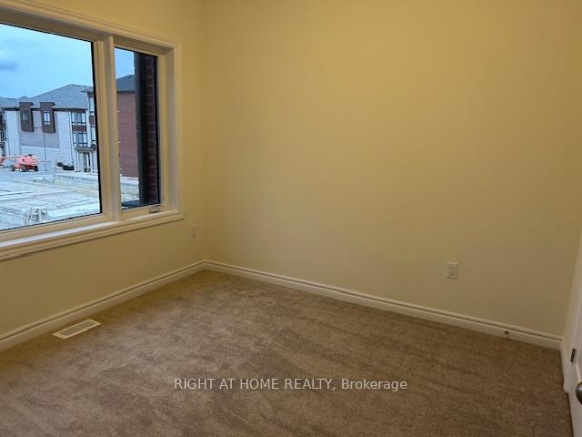 Photo 9 of 32 Blick Crescent, Aurora, Bayview Northeast — HOMEH