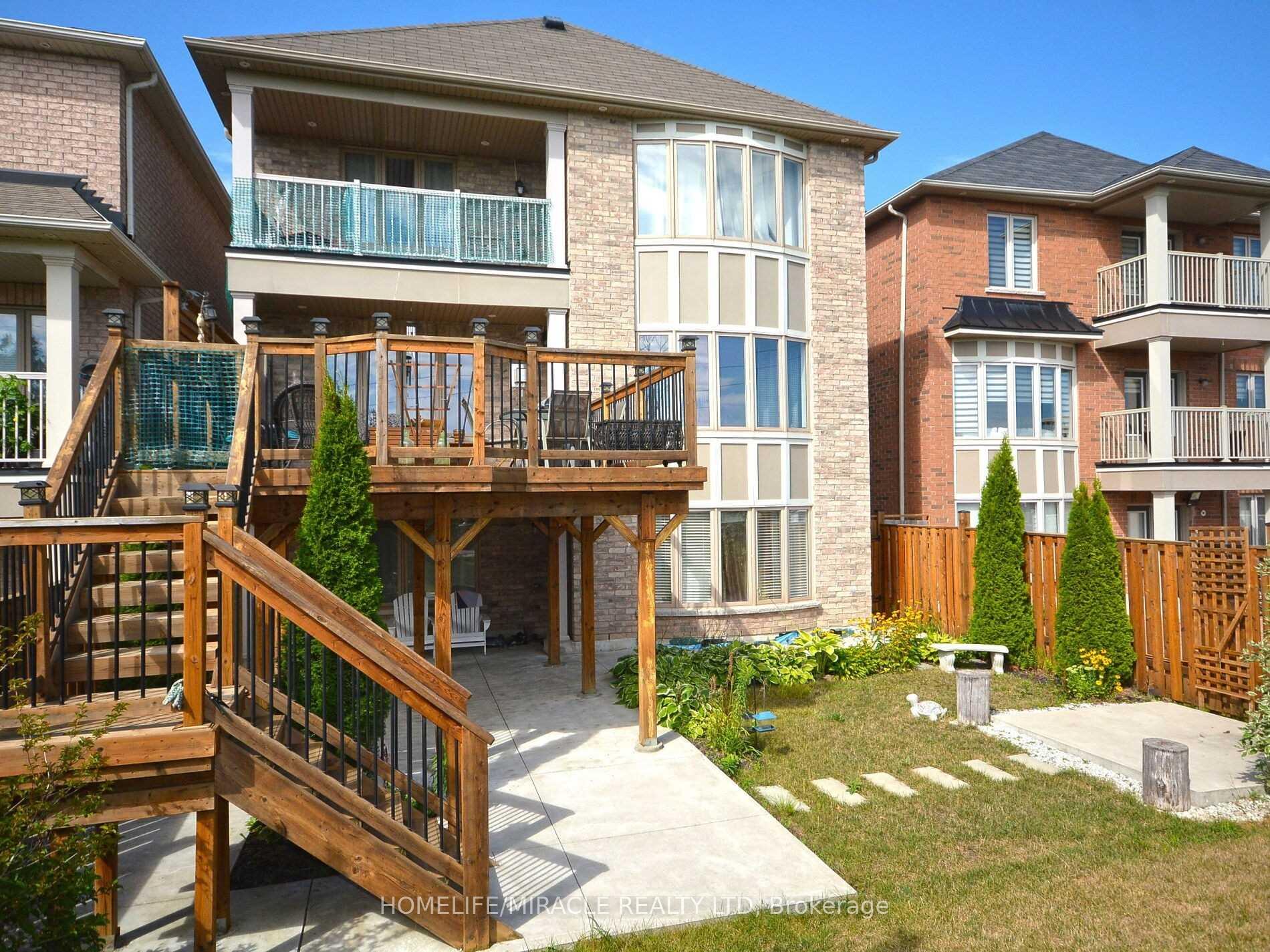 Photo 2 of 104 Leadership (Upper) Drive, Brampton, Credit Valley — HOMEH