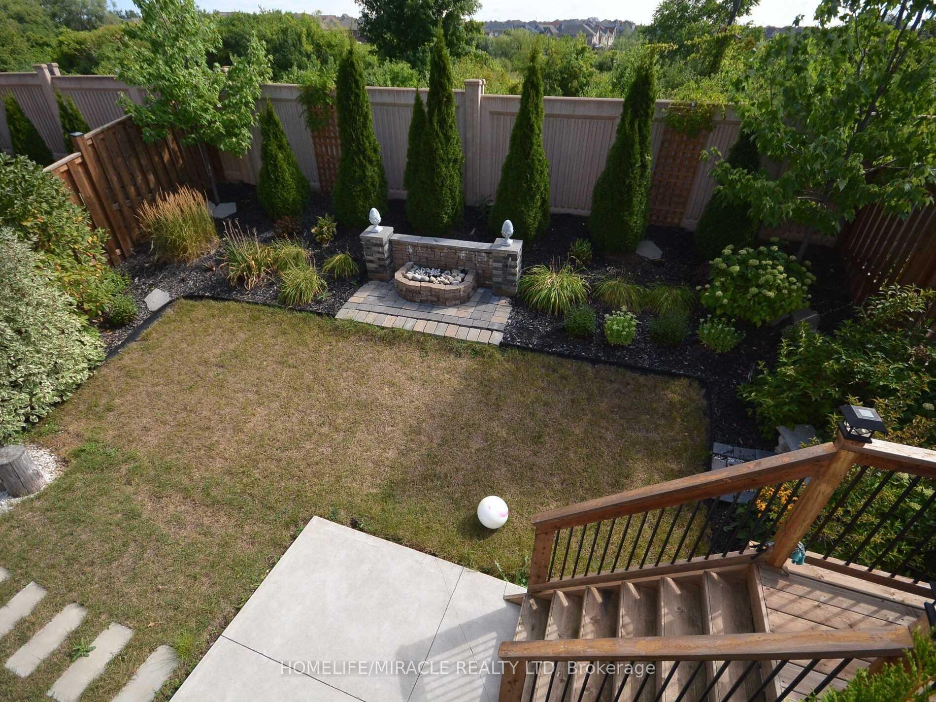 Photo 6 of 104 Leadership (Upper) Drive, Brampton, Credit Valley — HOMEH
