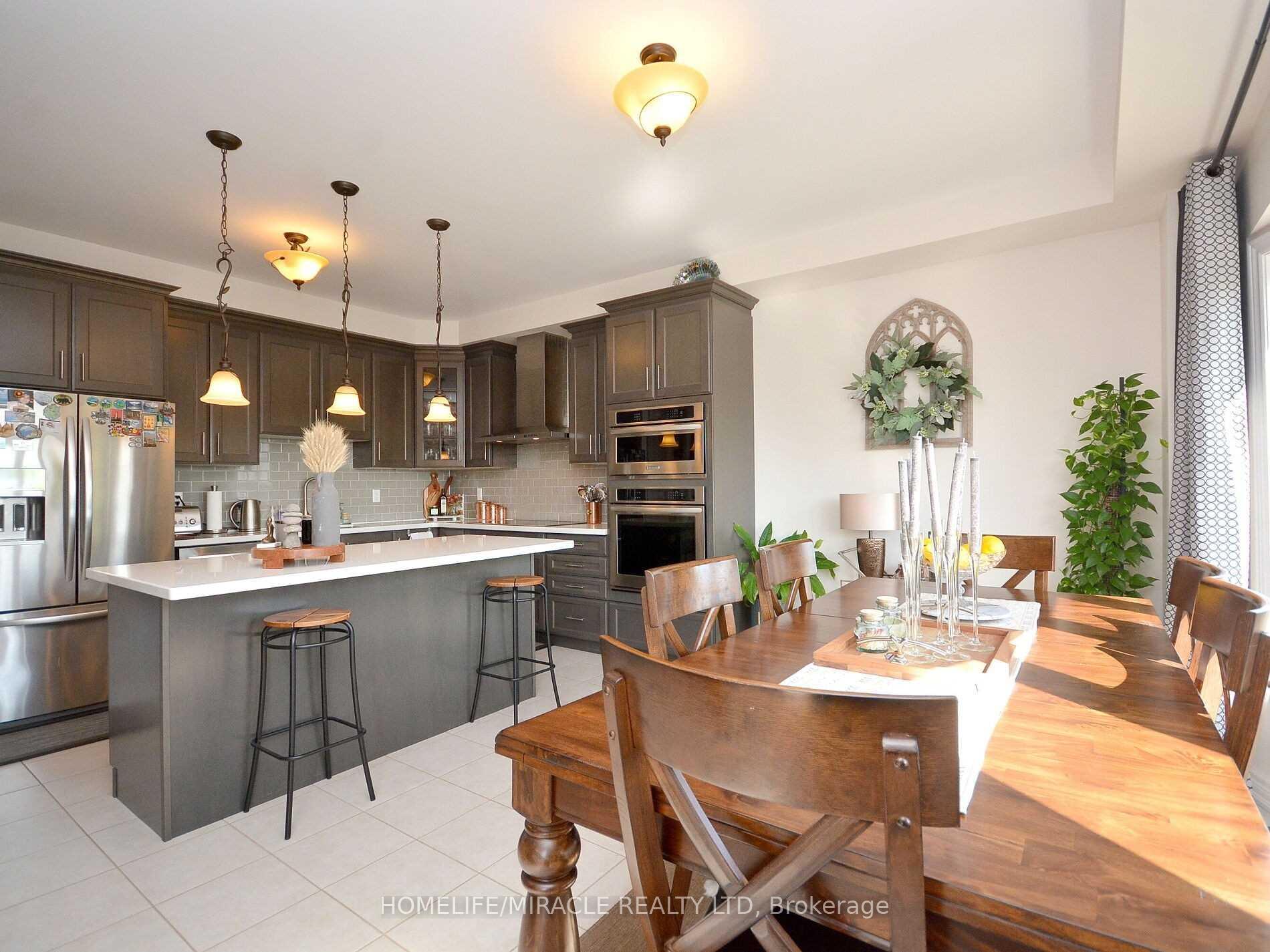 Photo 14 of 104 Leadership (Upper) Drive, Brampton, Credit Valley — HOMEH