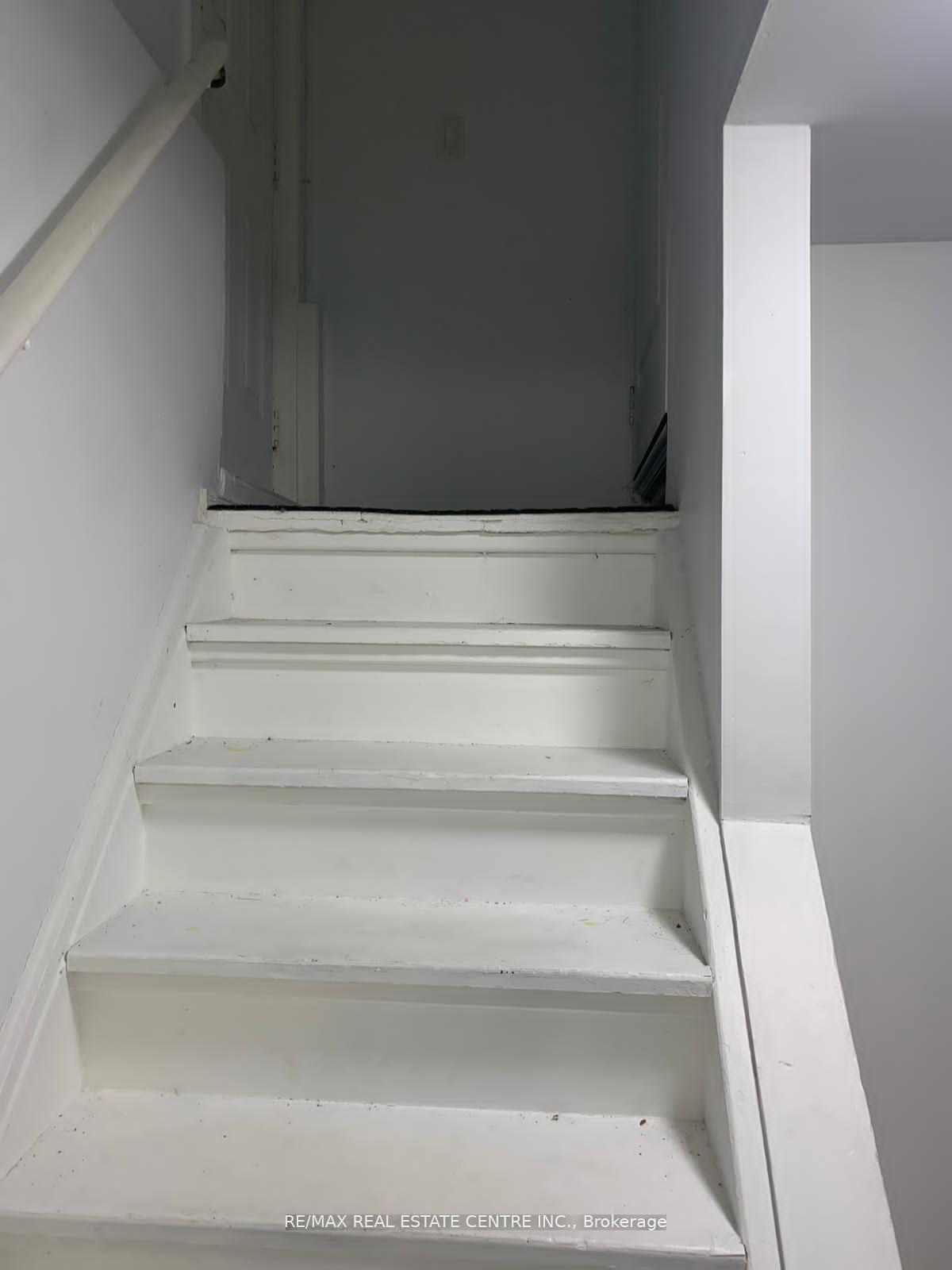 Photo 14 of Unit Bsmt, 10 Shenstone Avenue, Brampton, Heart Lake West — HOMEH