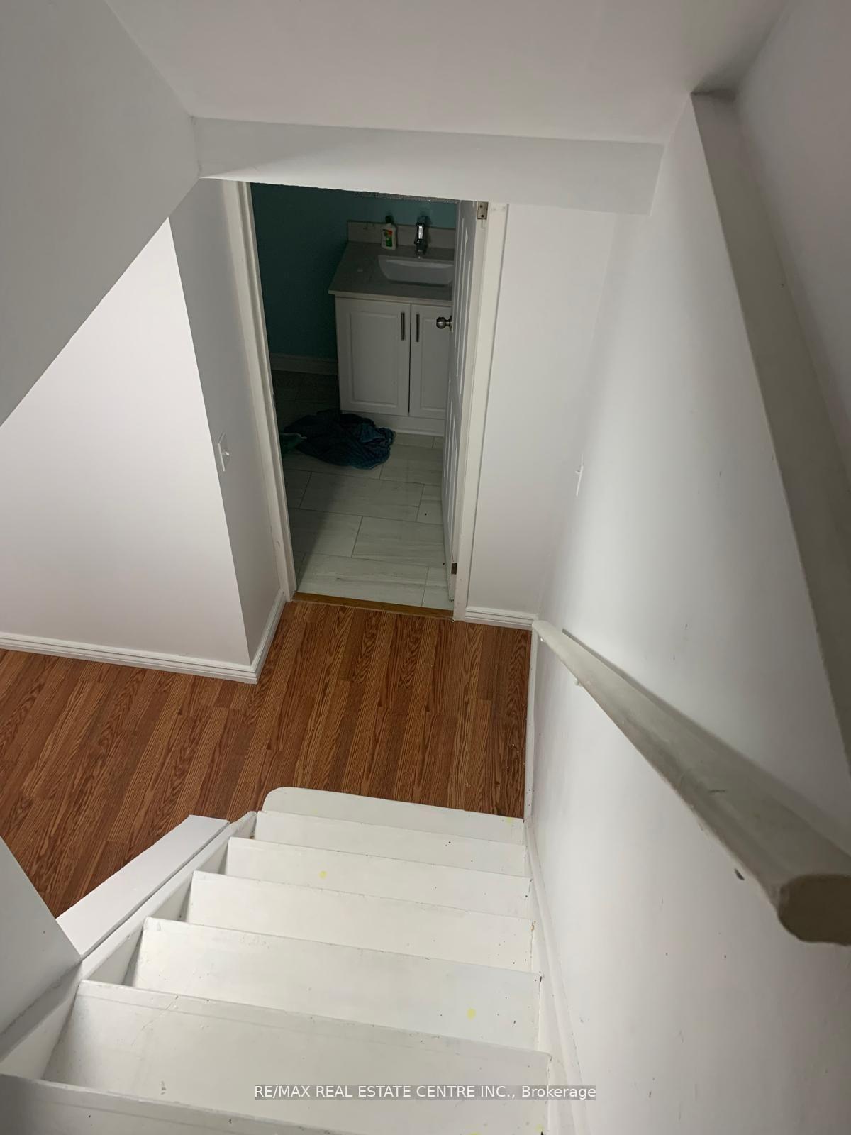 Photo 3 of Unit Bsmt, 10 Shenstone Avenue, Brampton, Heart Lake West — HOMEH