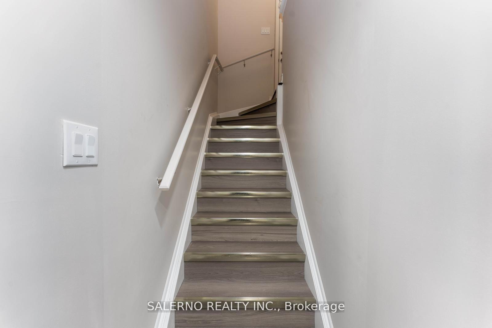 Photo 2 of Unit Bsmt, 45 First Nations Trail, Vaughan, Kleinburg — HOMEH