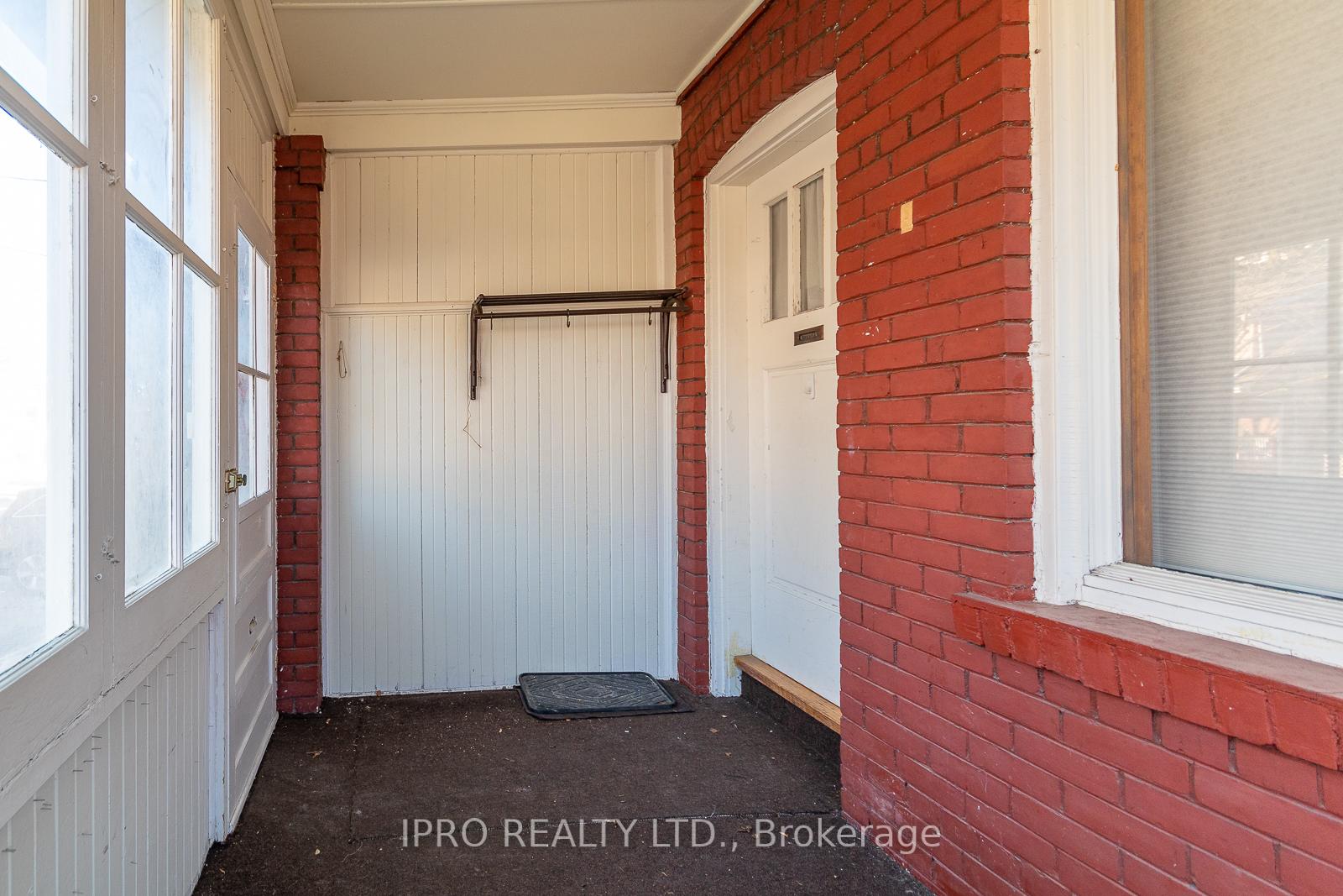 Photo 13 of Unit 2, 449 Manor Road E, Toronto, Mount Pleasant East — HOMEH