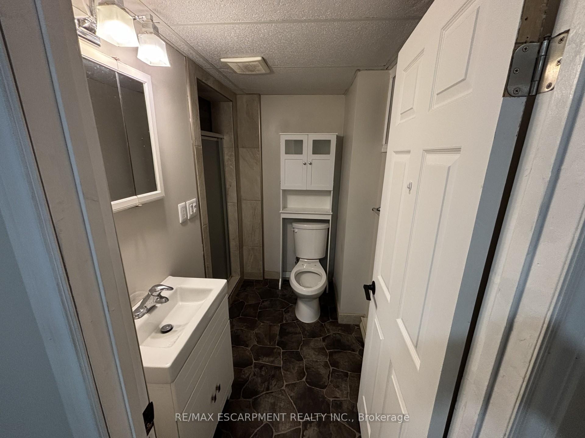 Photo 16 of Unit Lower, 19 Clearview Drive, Hamilton, Stoney Creek — HOMEH