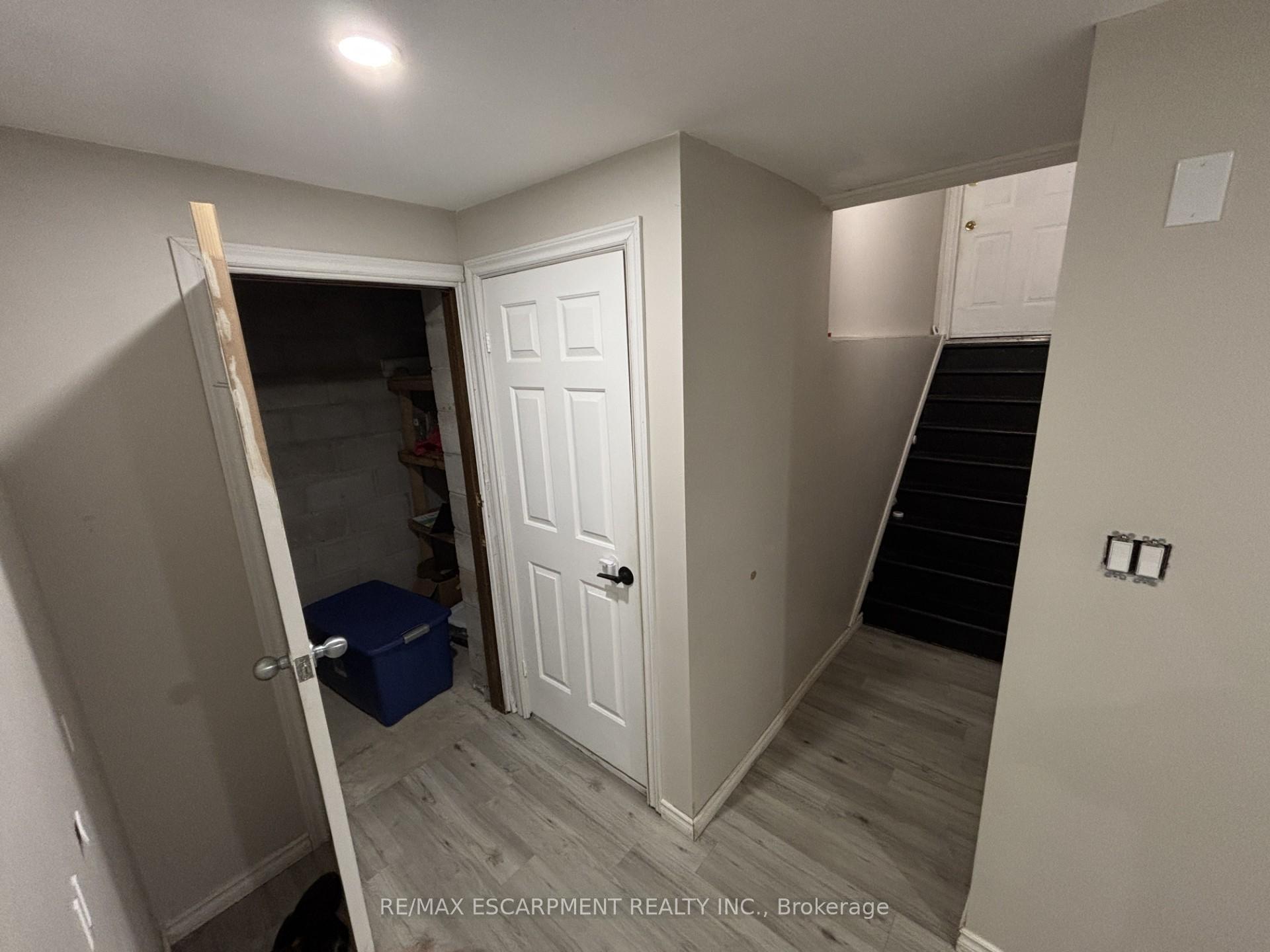 Photo 7 of Unit Lower, 19 Clearview Drive, Hamilton, Stoney Creek — HOMEH