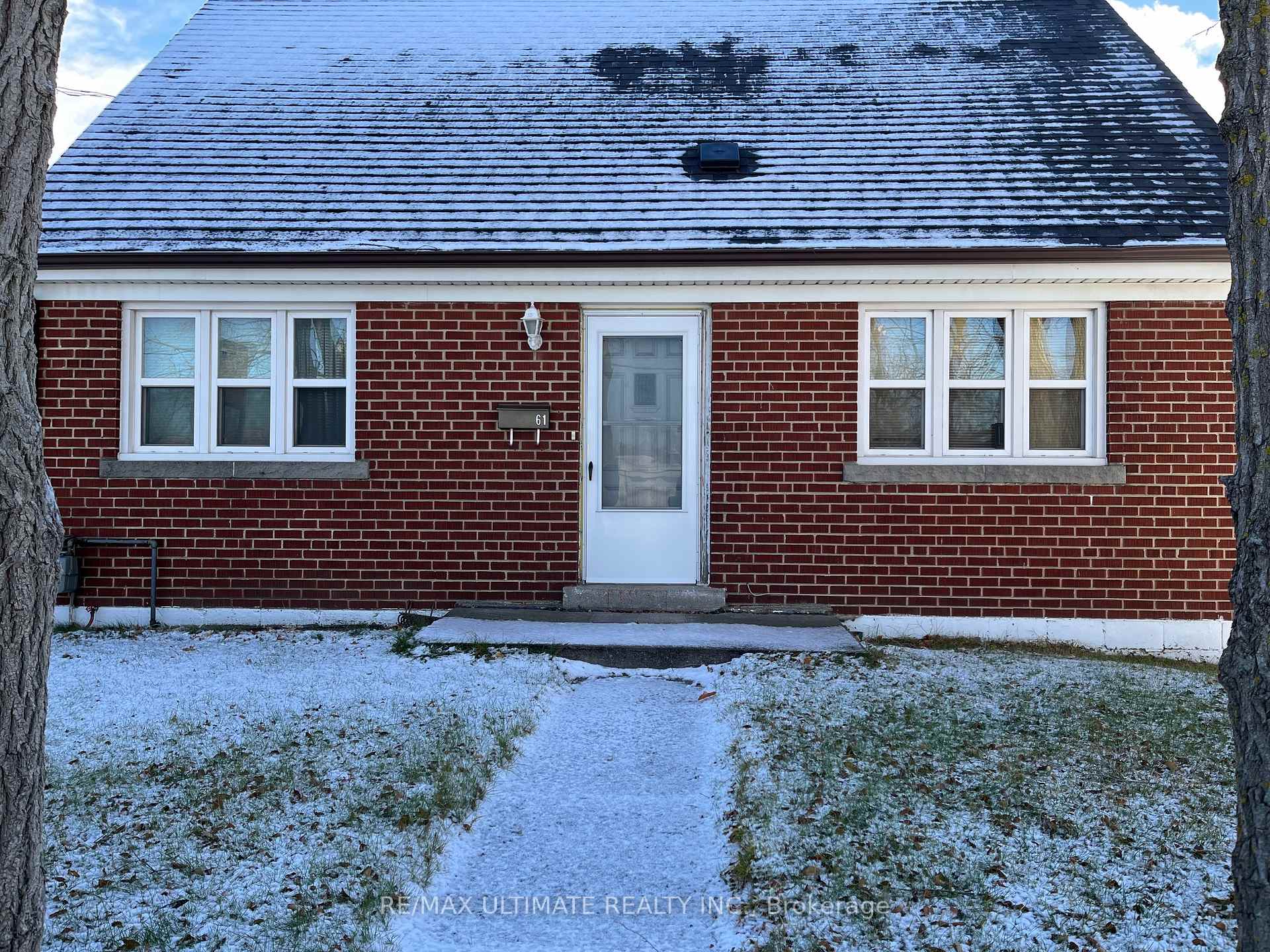 Photo 2 of 61 Sunrise Avenue, Toronto, East York — HOMEH