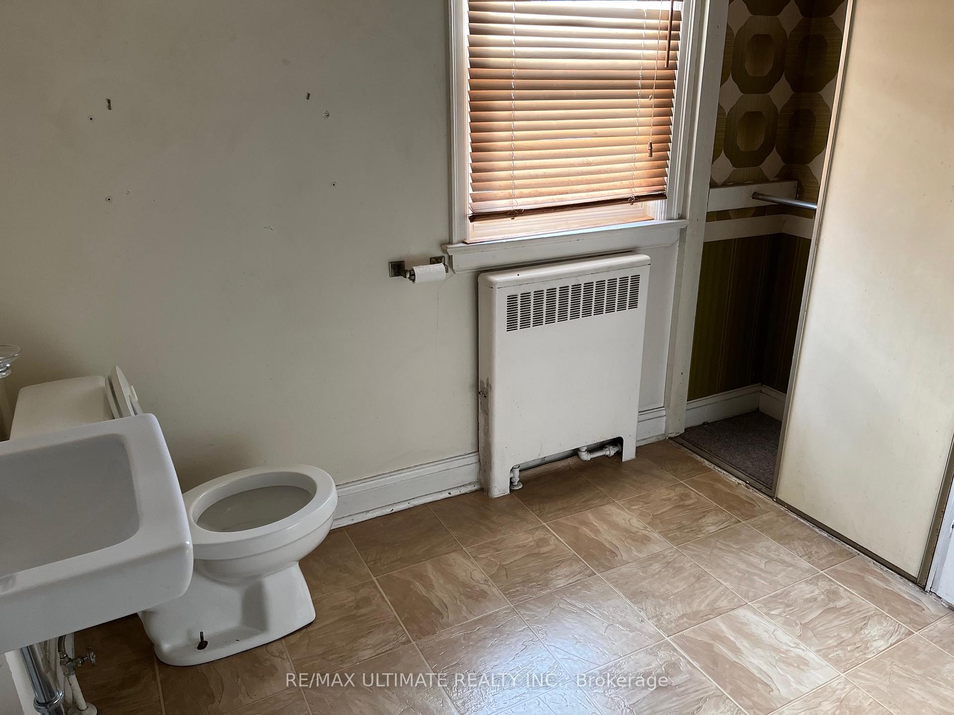 Photo 14 of 61 Sunrise Avenue, Toronto, East York — HOMEH