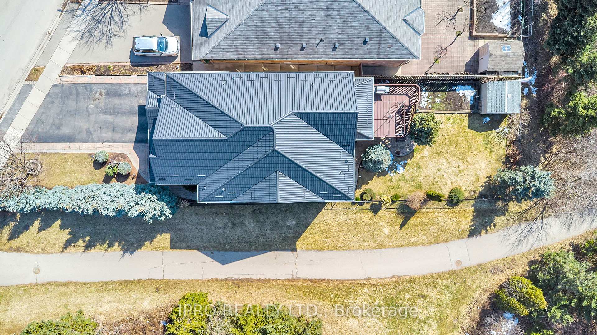 Photo 6 of Unit Main and 2nd Floor Only, 26 Beavervalley Drive, Brampton, Fletcher's Meadow — HOMEH