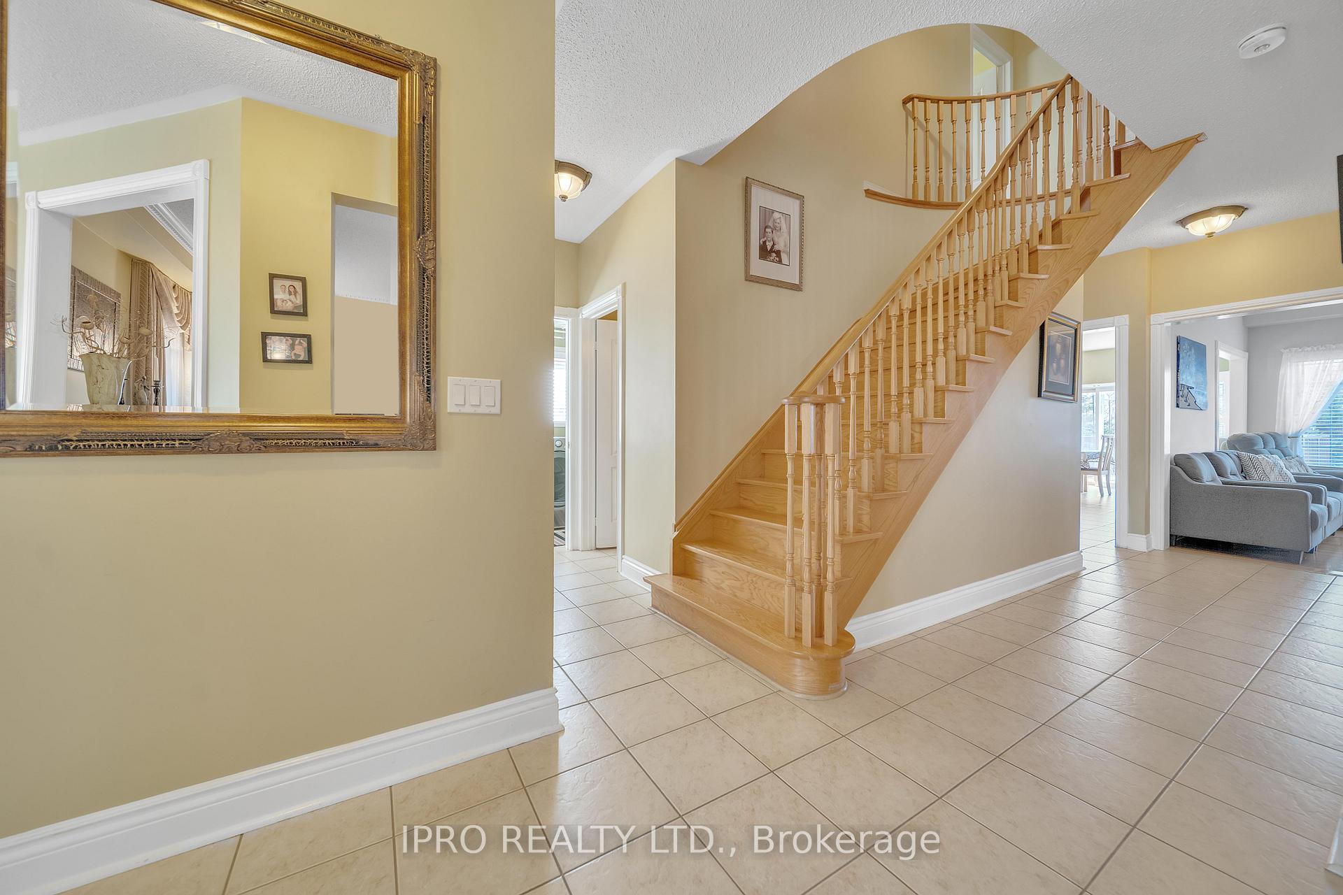Photo 22 of Unit Main and 2nd Floor Only, 26 Beavervalley Drive, Brampton, Fletcher's Meadow — HOMEH