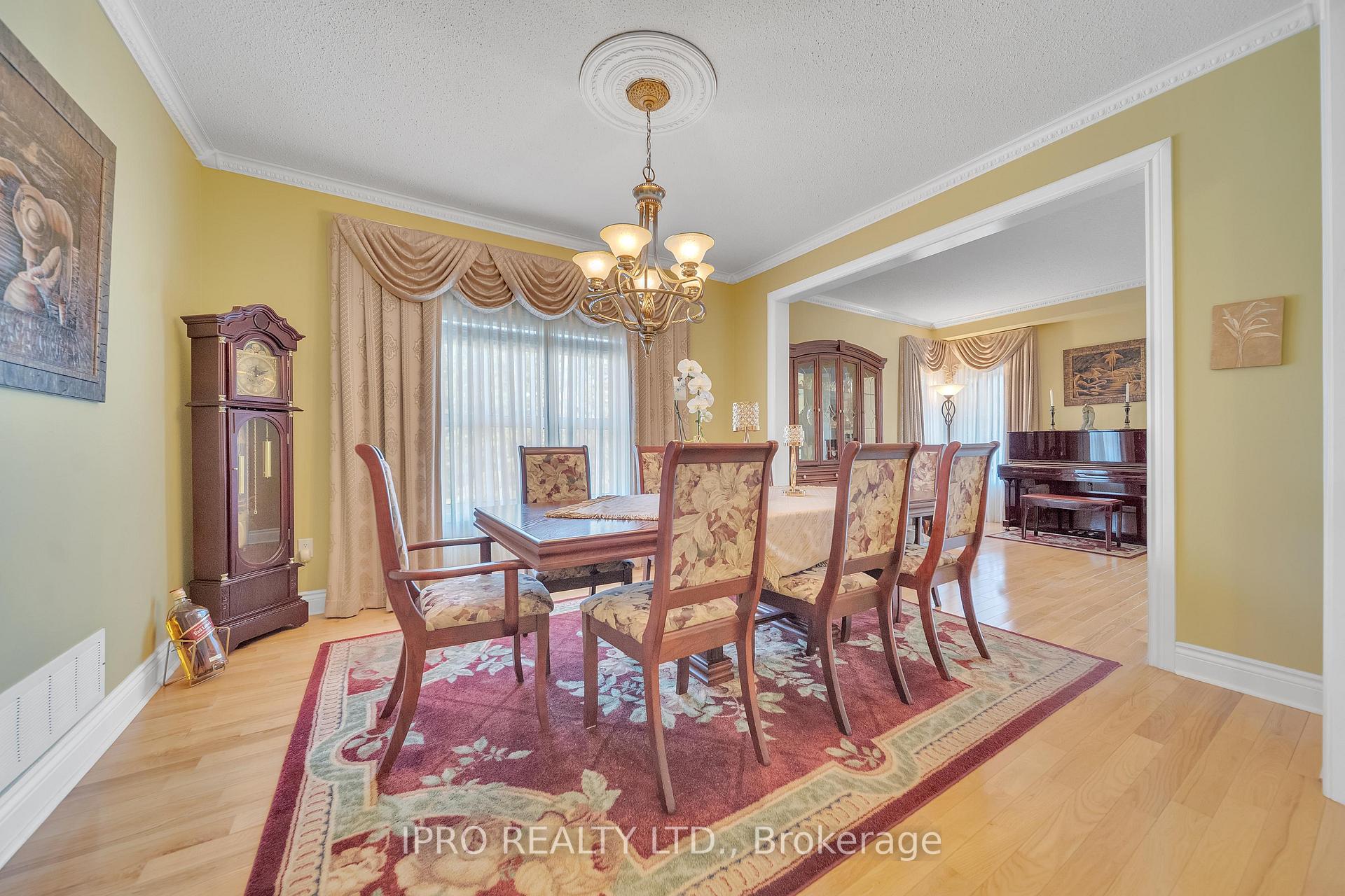 Photo 9 of Unit Main and 2nd Floor Only, 26 Beavervalley Drive, Brampton, Fletcher's Meadow — HOMEH