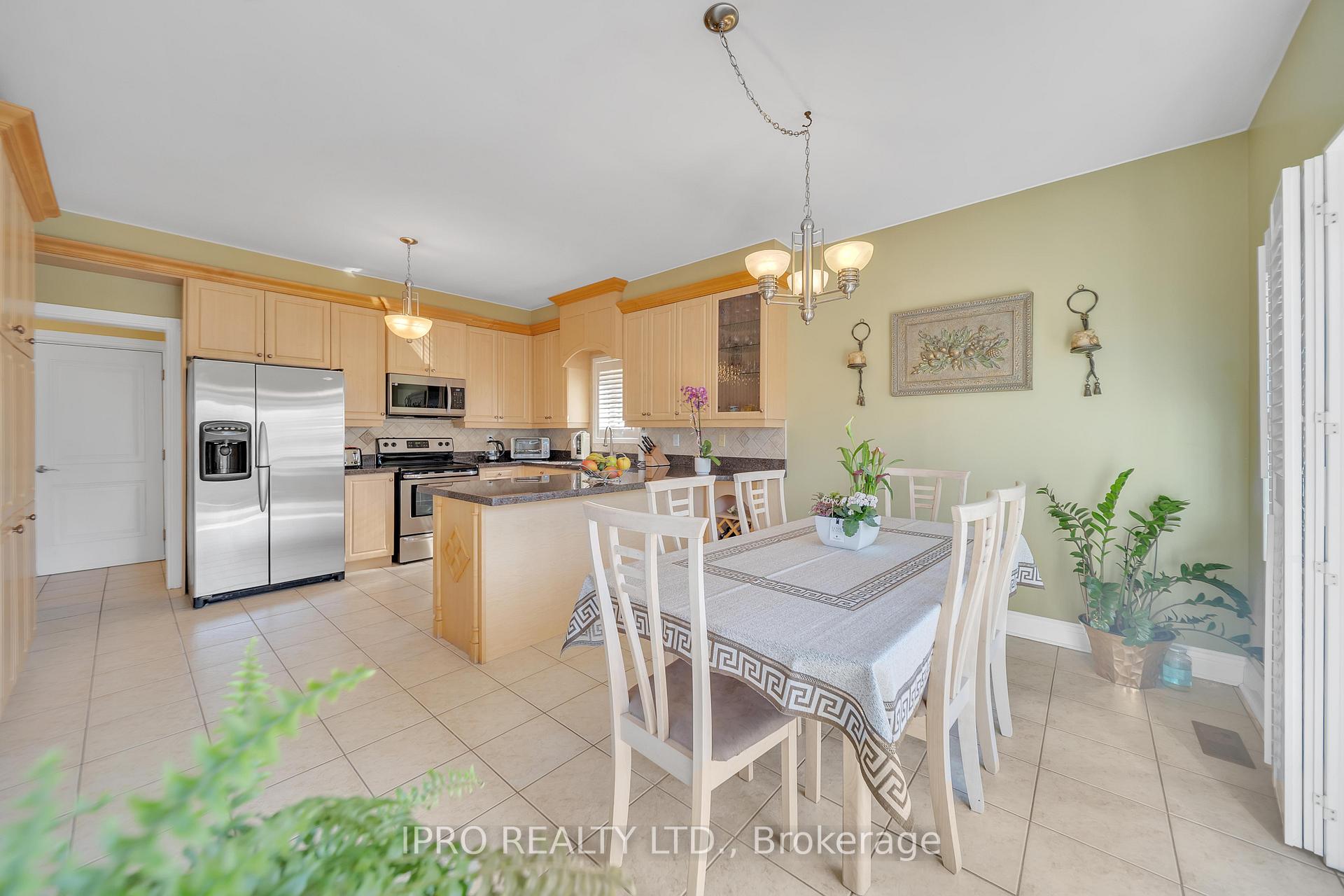 Photo 18 of Unit Main and 2nd Floor Only, 26 Beavervalley Drive, Brampton, Fletcher's Meadow — HOMEH