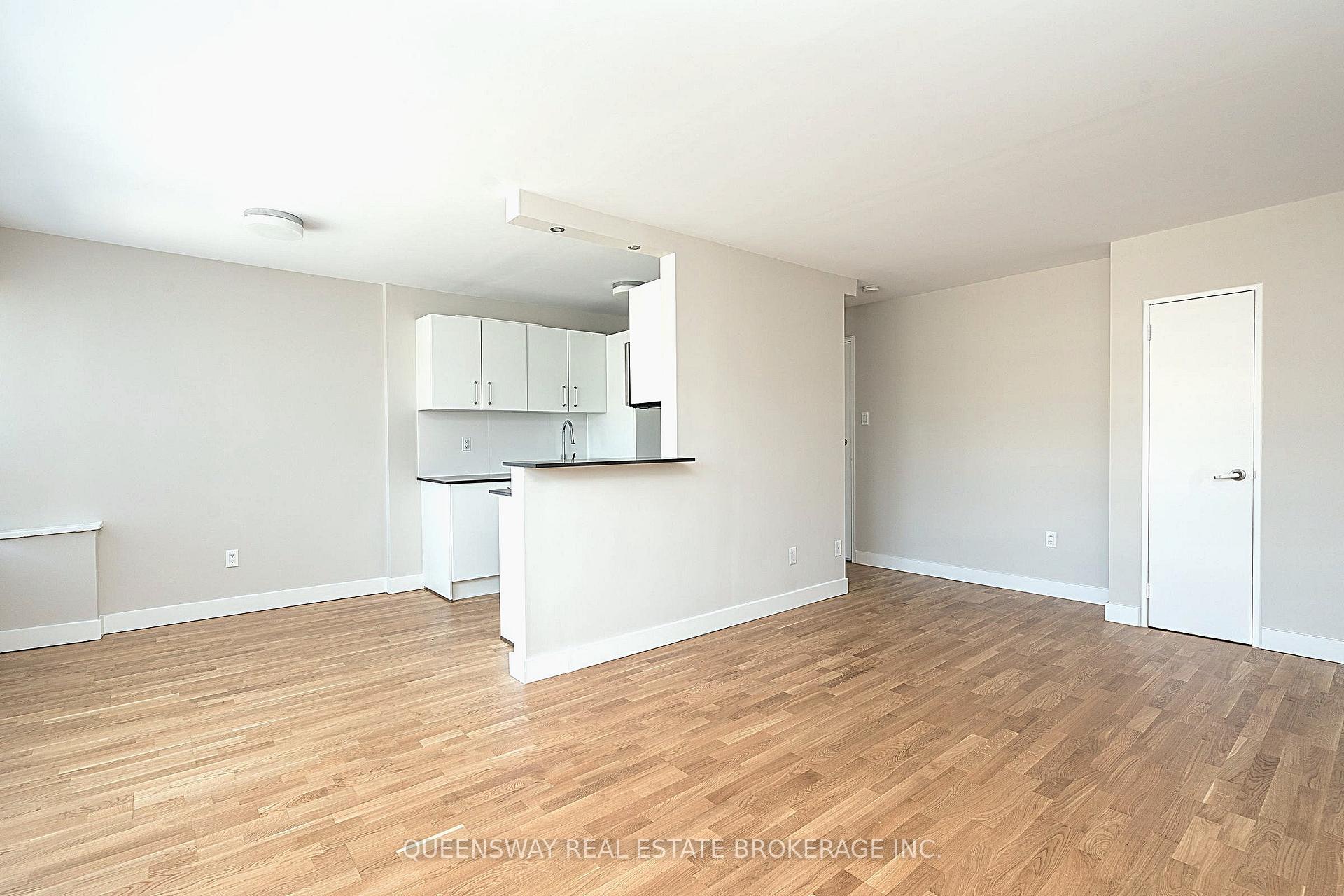 Photo 2 of Unit 302, 265 Russell Hill Road, Toronto, Casa Loma — HOMEH