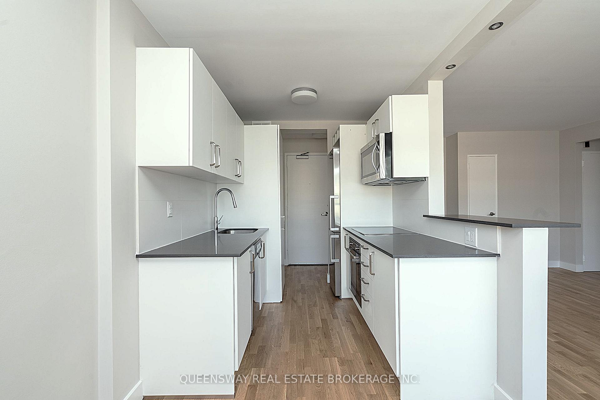 Photo 5 of Unit 302, 265 Russell Hill Road, Toronto, Casa Loma — HOMEH