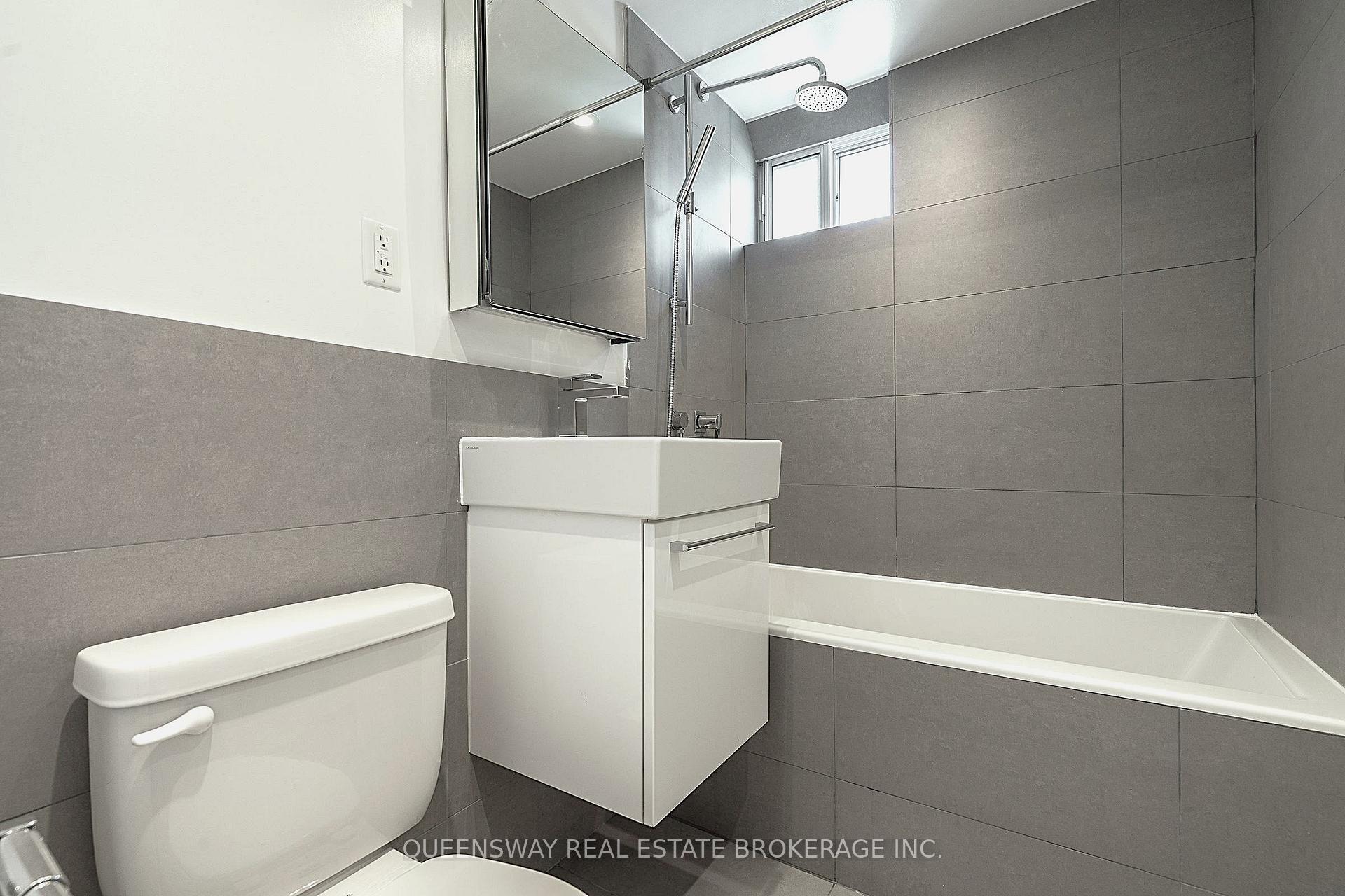 Photo 9 of Unit 302, 265 Russell Hill Road, Toronto, Casa Loma — HOMEH