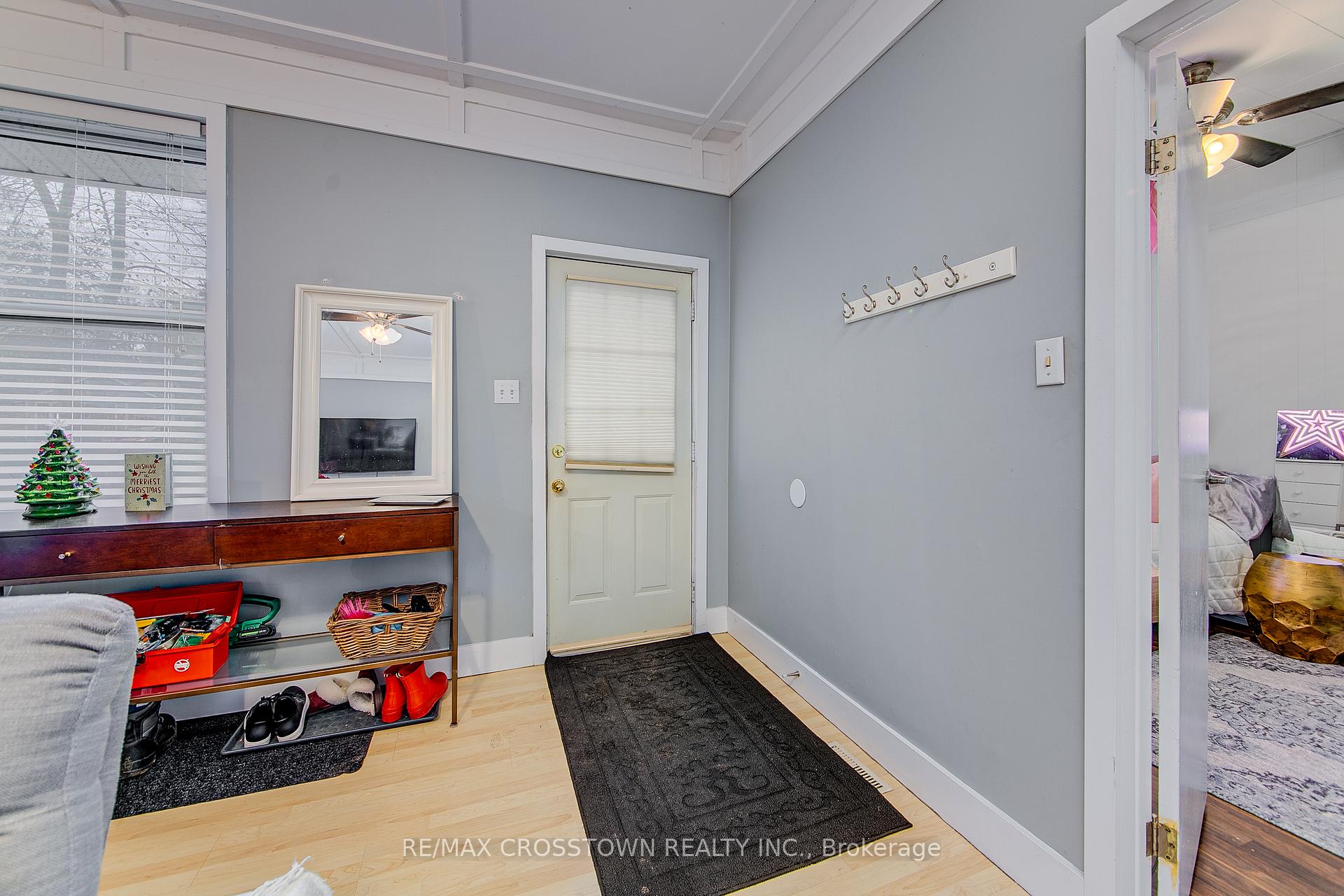 Photo 2 of Unit Upper, 105 Henry Street, Barrie, Queen's Park — HOMEH