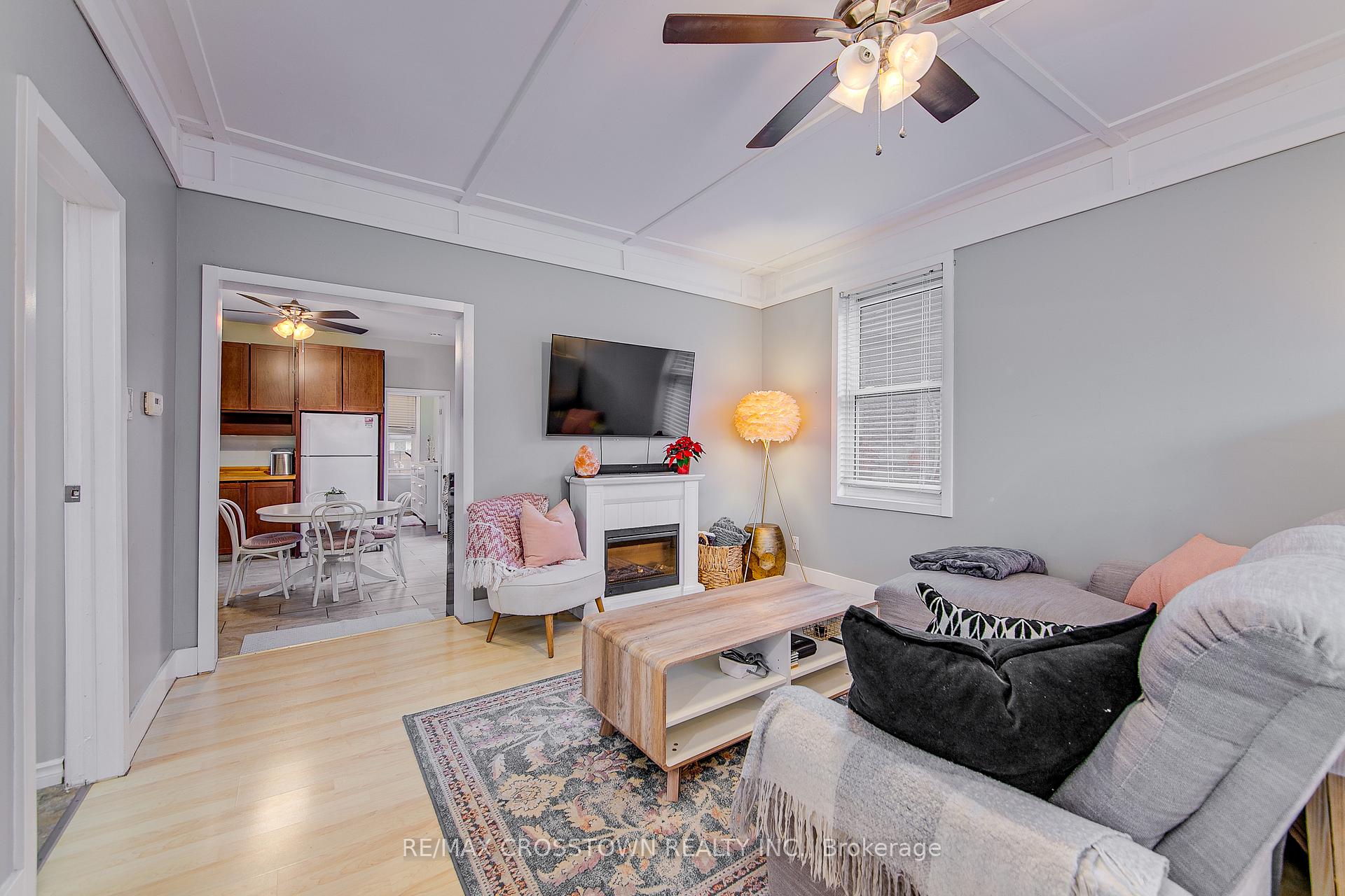 Photo 14 of Unit Upper, 105 Henry Street, Barrie, Queen's Park — HOMEH