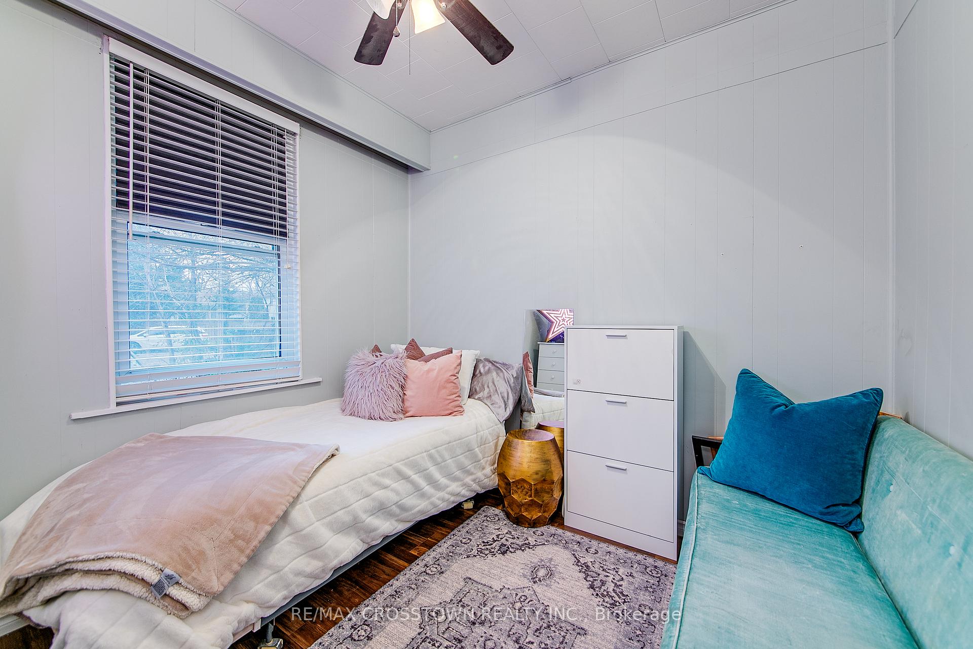 Photo 7 of Unit Upper, 105 Henry Street, Barrie, Queen's Park — HOMEH